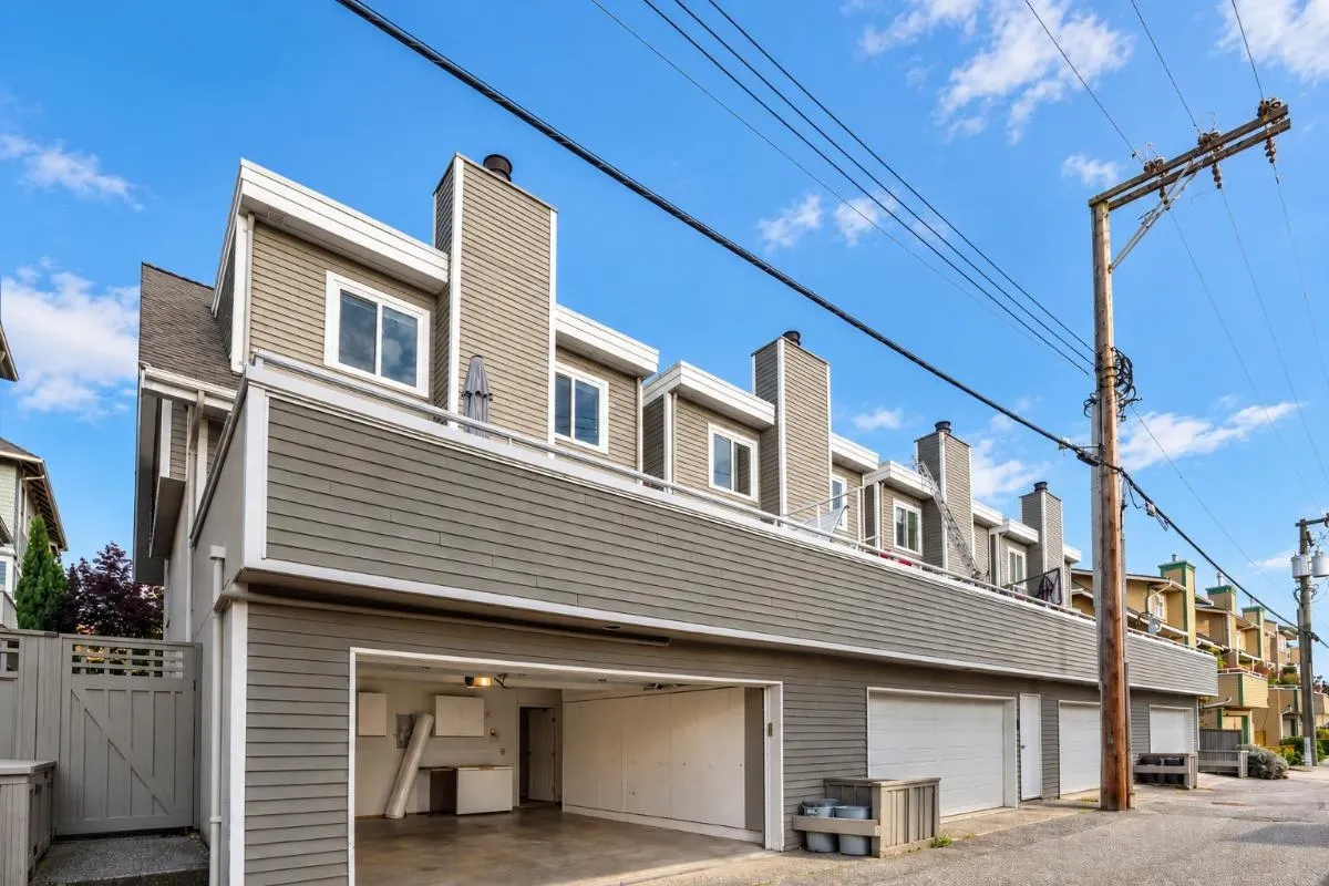 223 E Keith Road #304