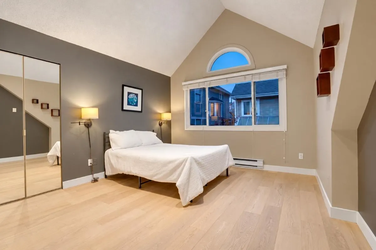 223 E Keith Road #304