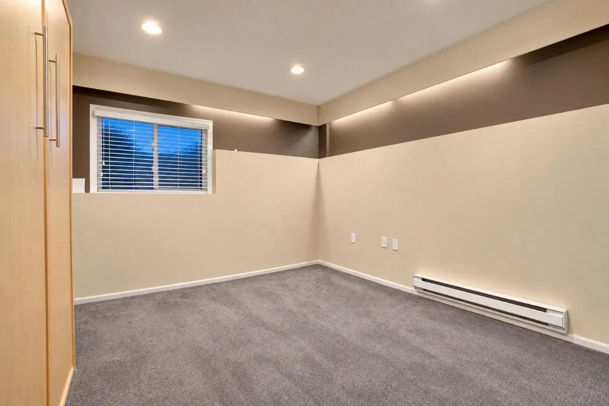 223 E Keith Road #304
