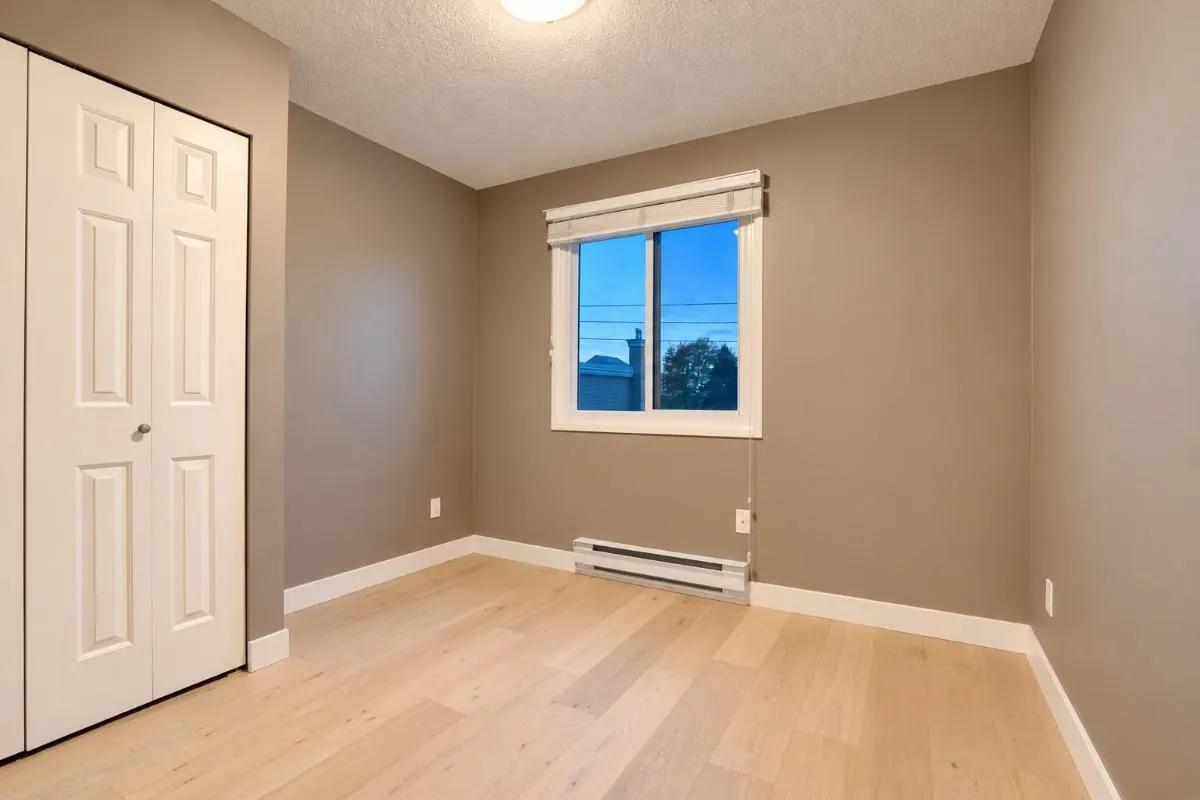 223 E Keith Road #304