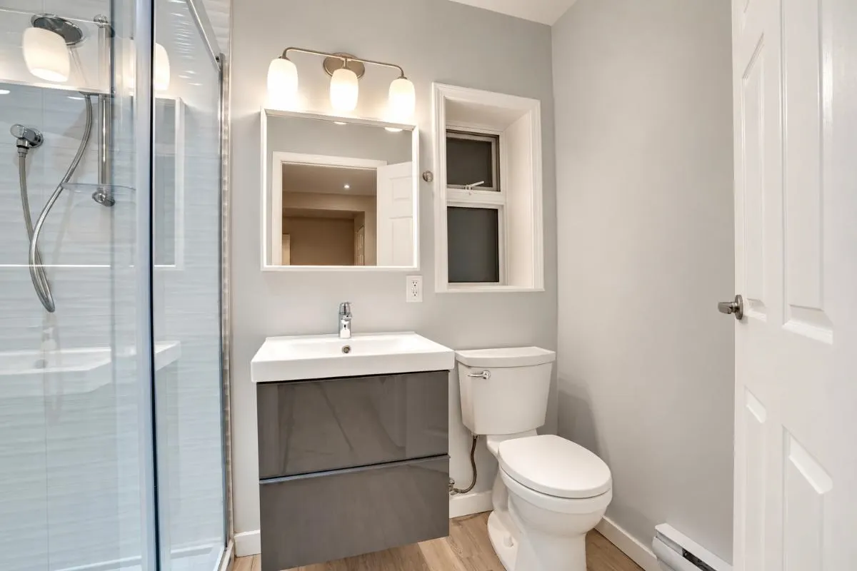 223 E Keith Road #304