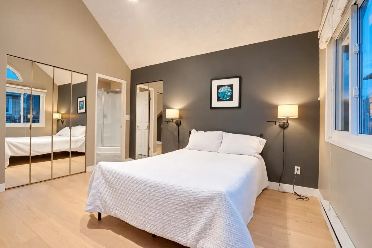 223 E Keith Road #304