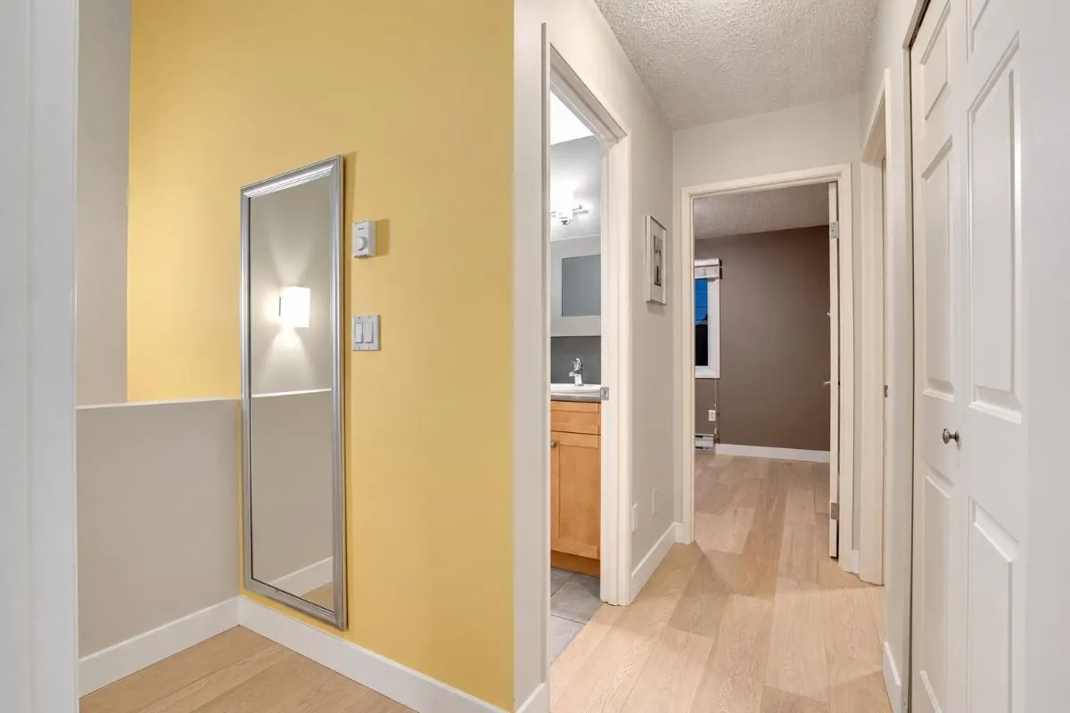 223 E Keith Road #304