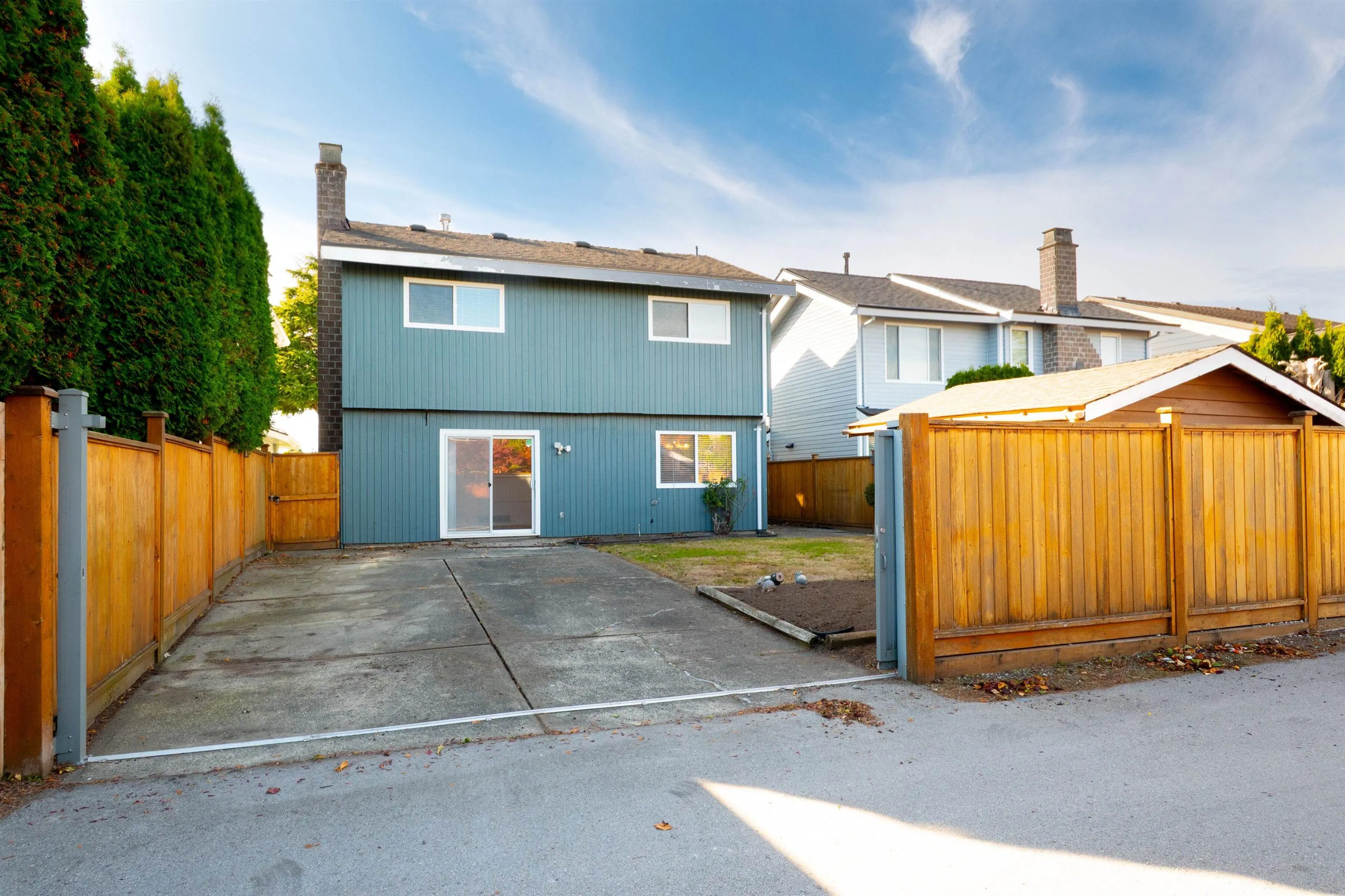 9866 Ashwood Drive