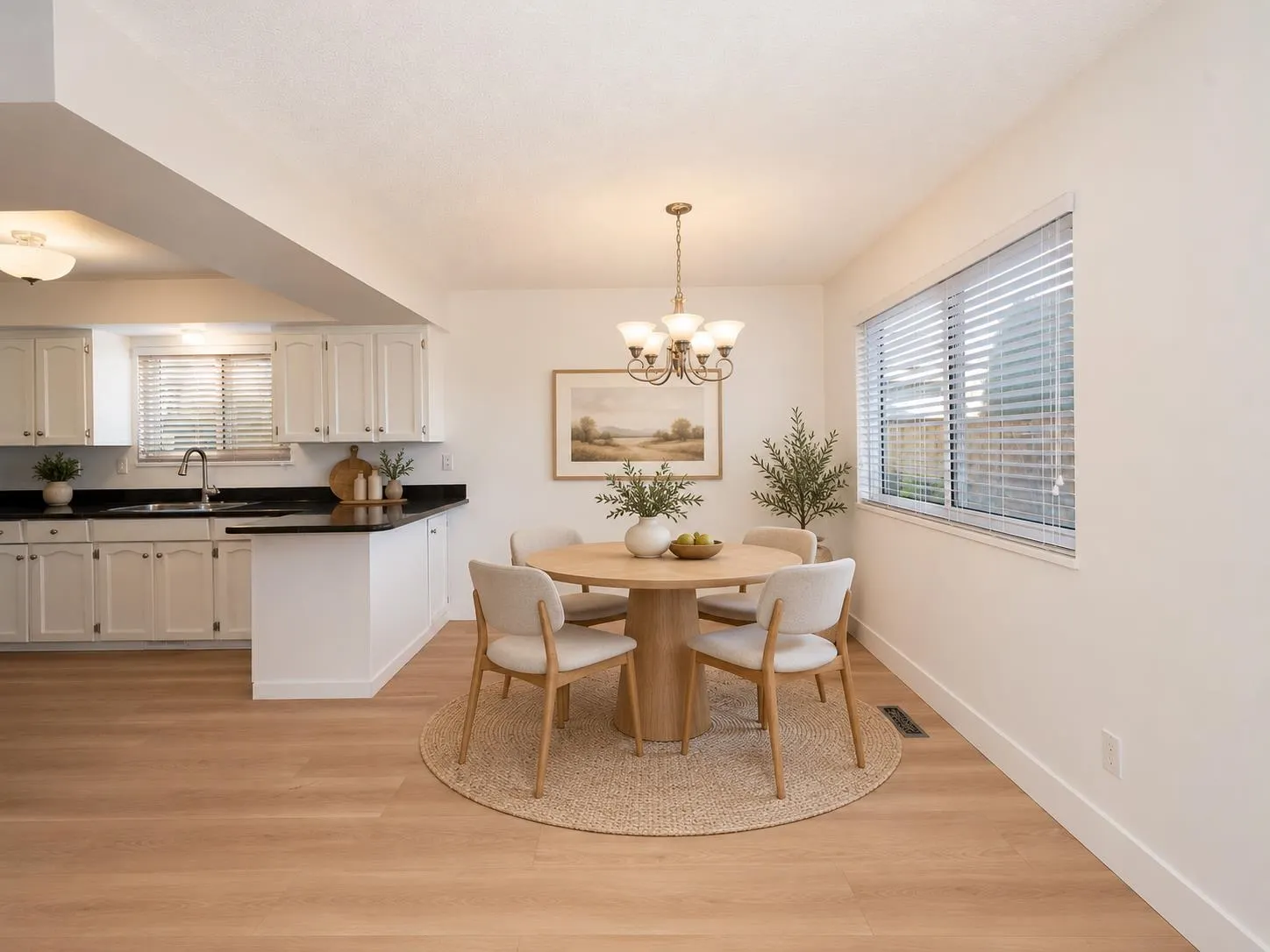 9866 Ashwood Drive