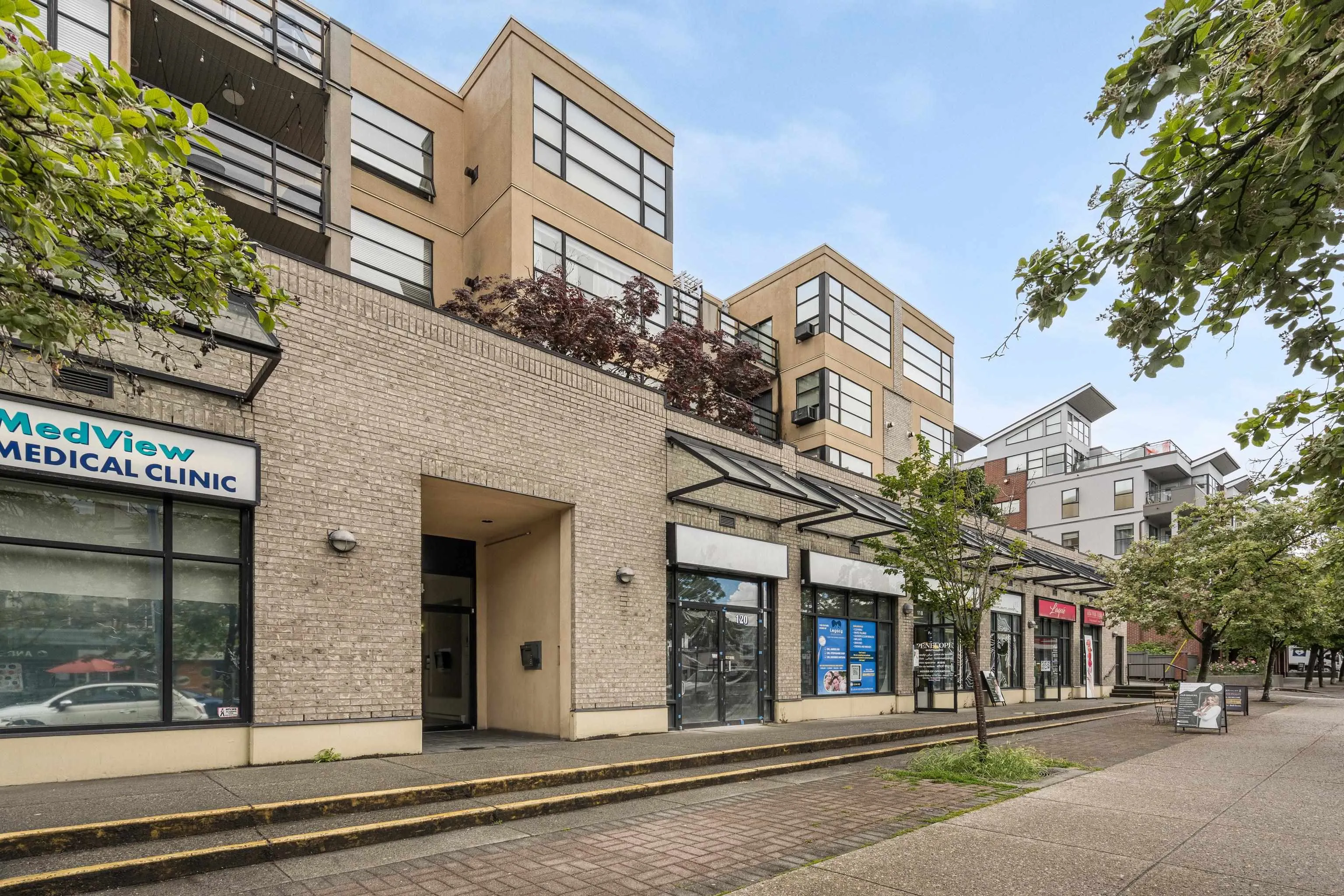 124 W 3rd Street #305