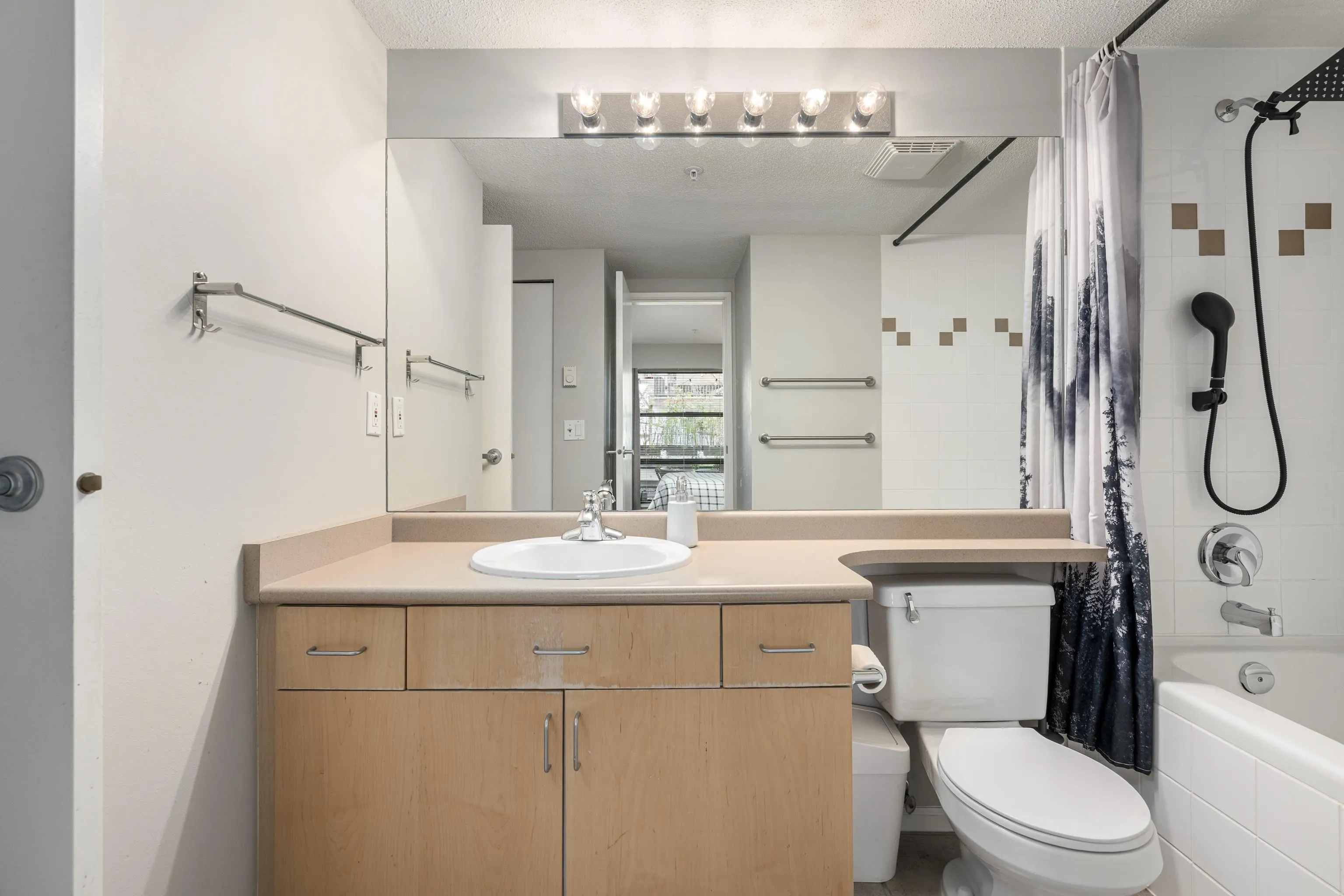 124 W 3rd Street #305
