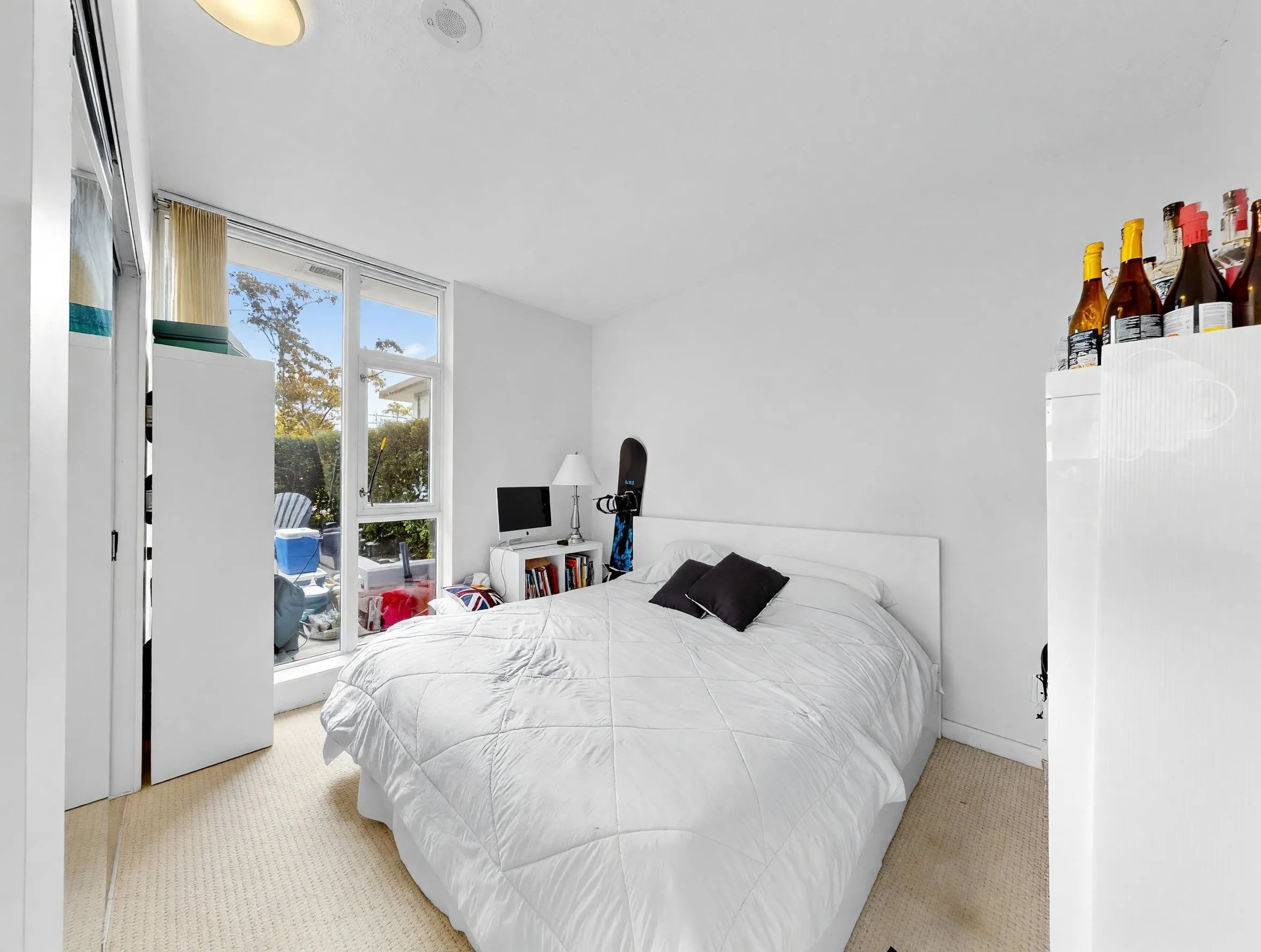 2080 W Broadway #865
