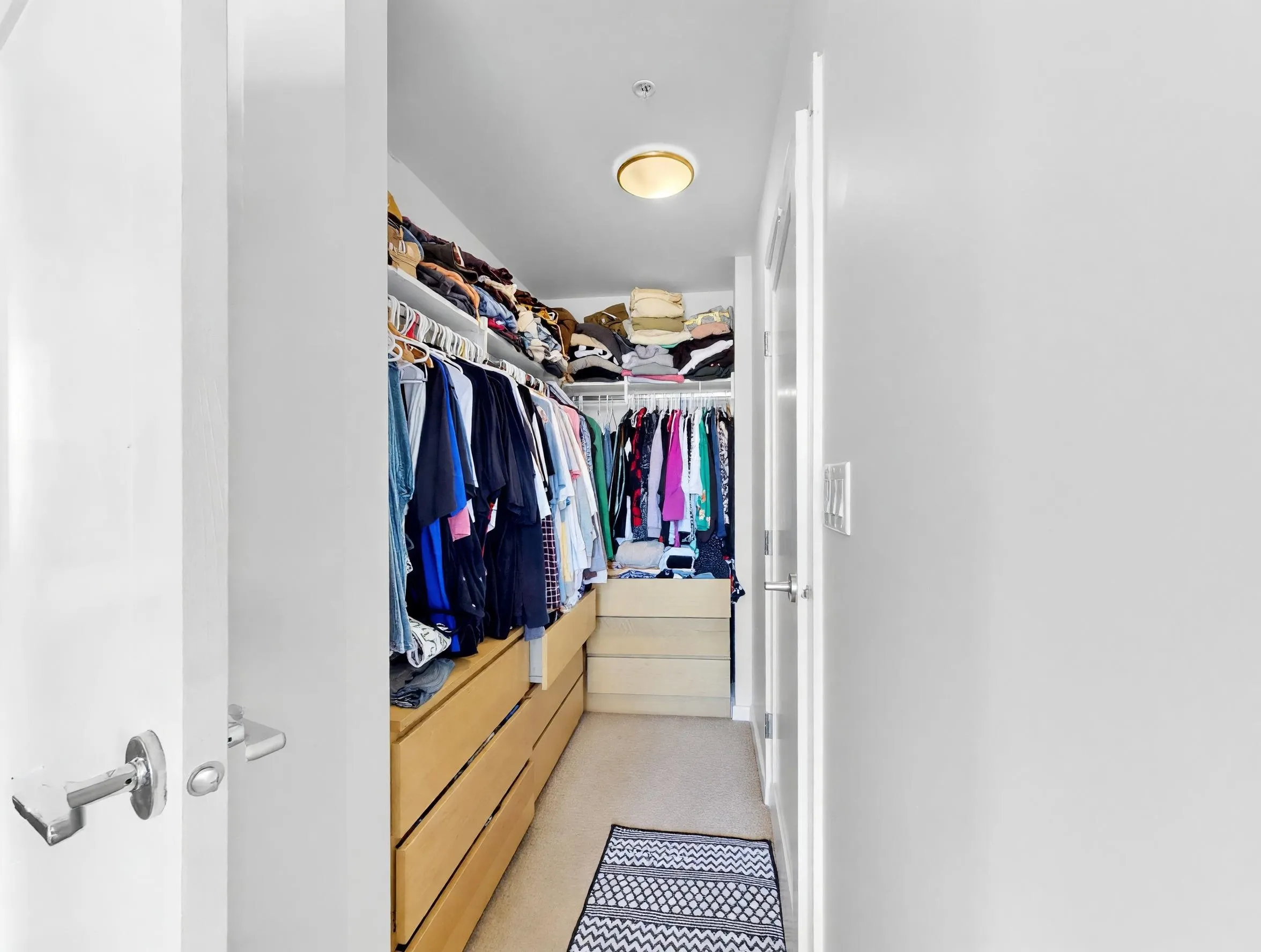 2080 W Broadway #865