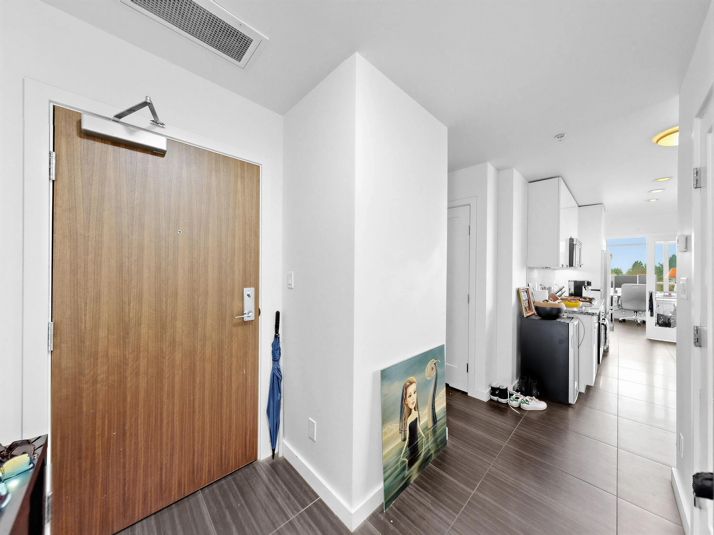 2080 W Broadway #865