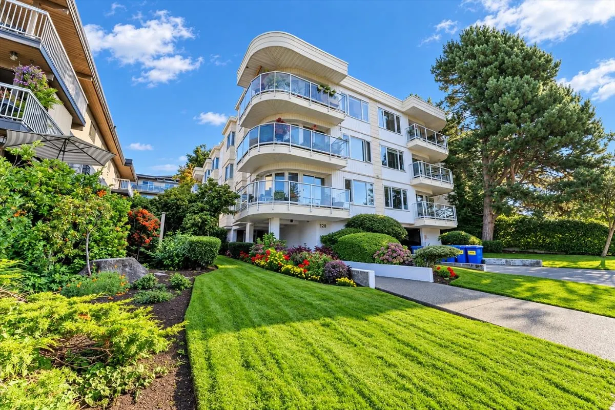 320 W 2nd Street #102