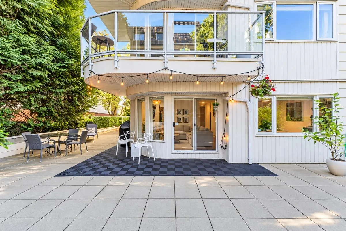 320 W 2nd Street #102
