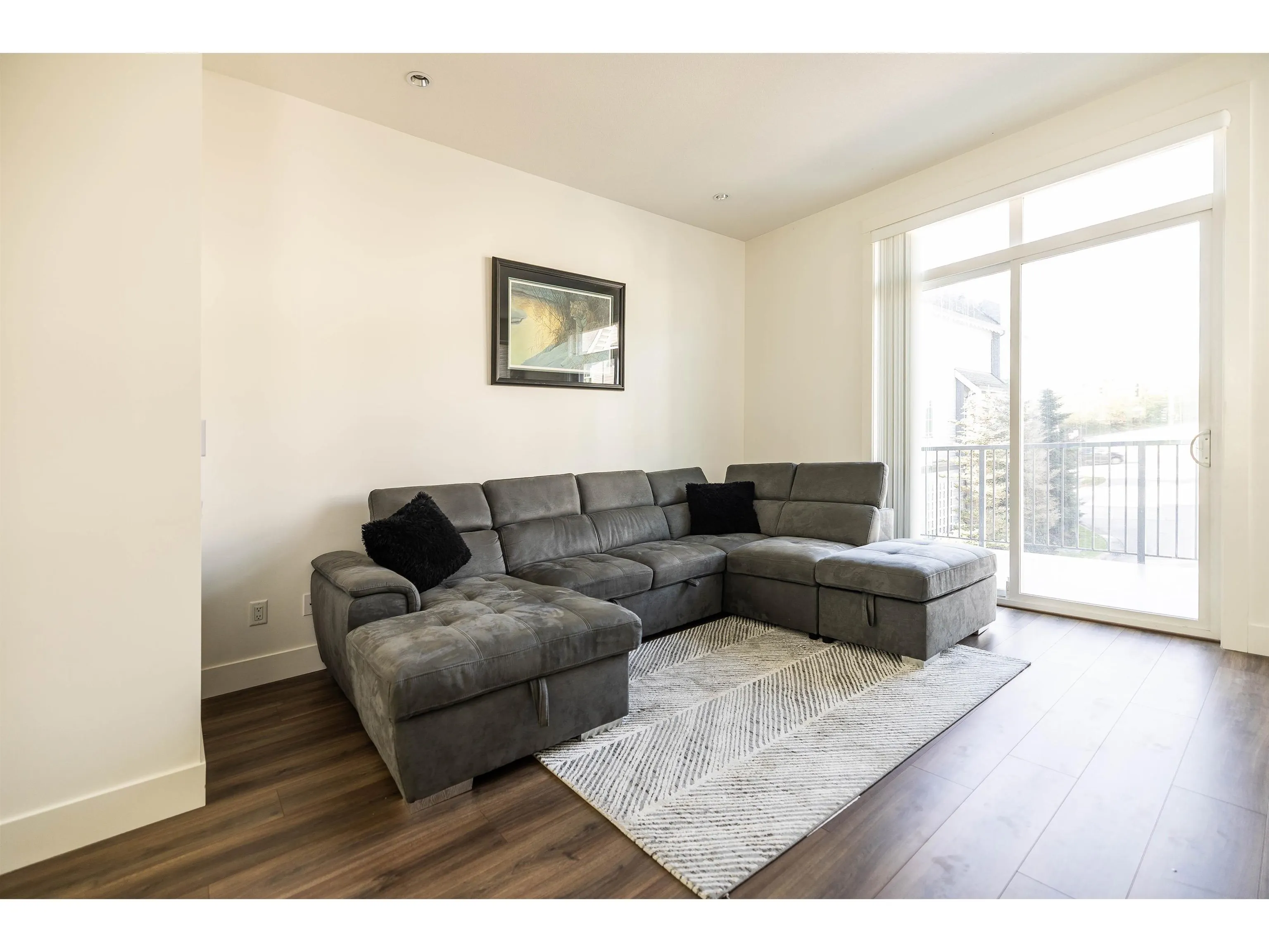 2838 Livingstone Avenue #19