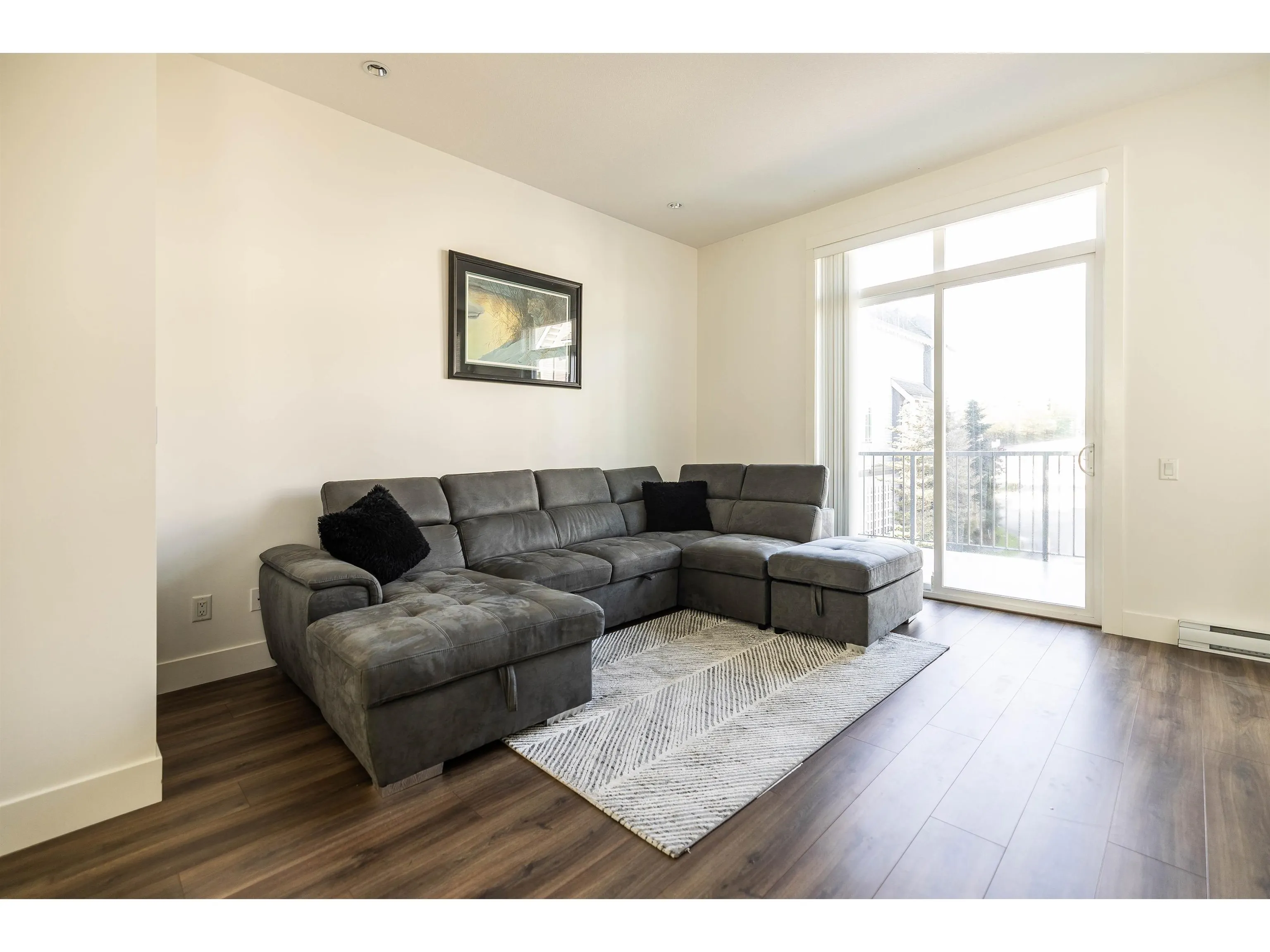 2838 Livingstone Avenue #19