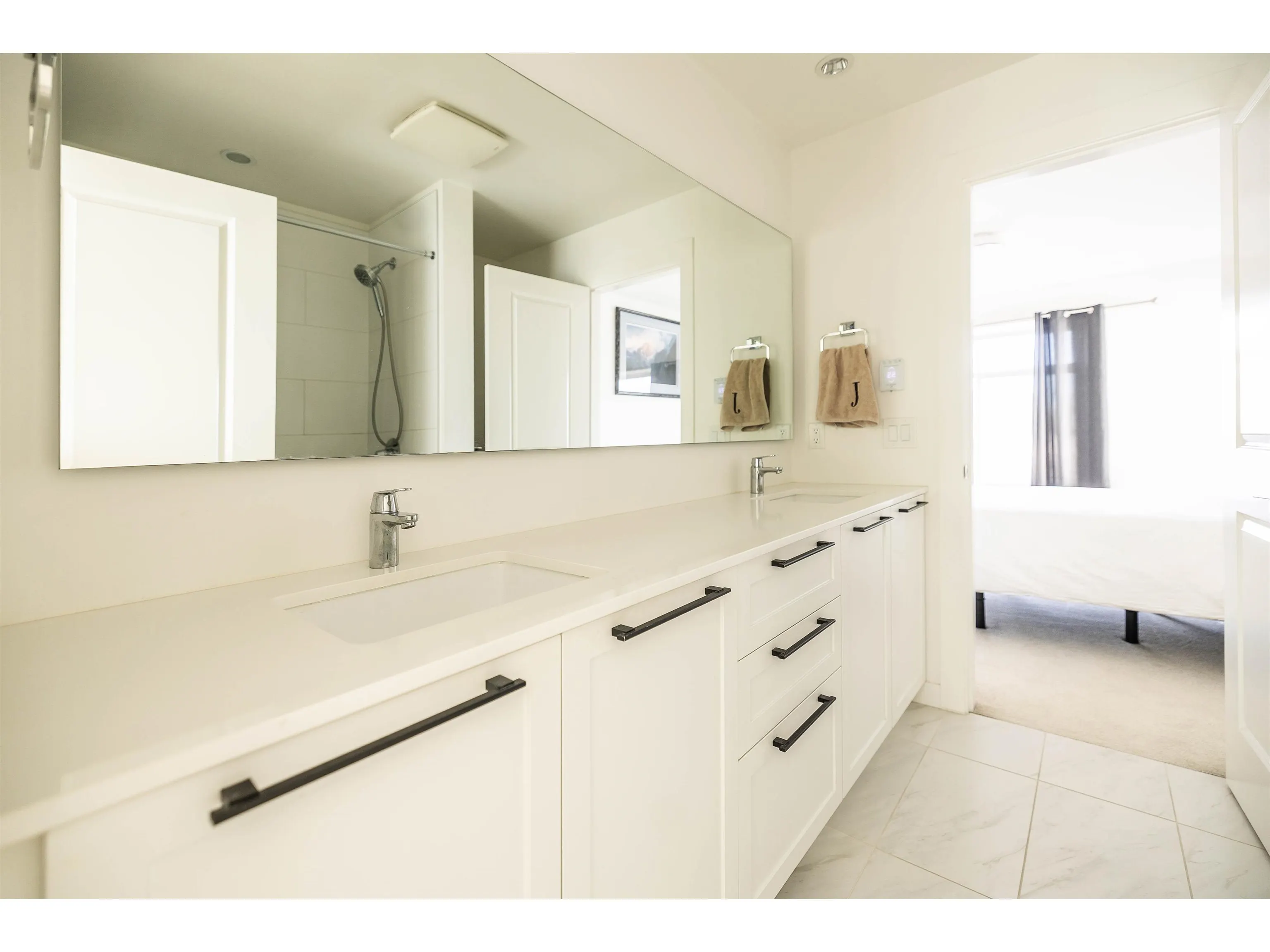 2838 Livingstone Avenue #19