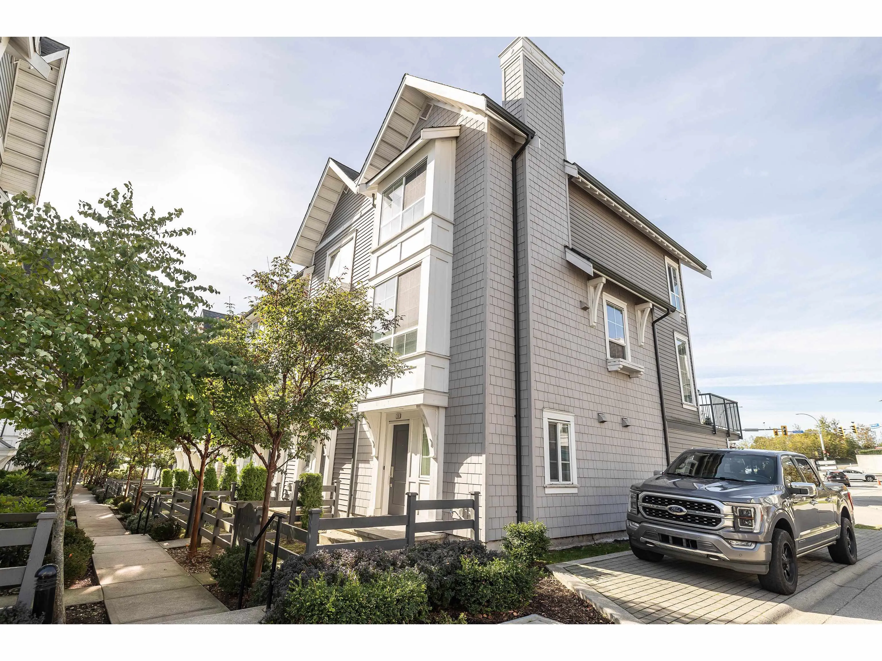2838 Livingstone Avenue #19