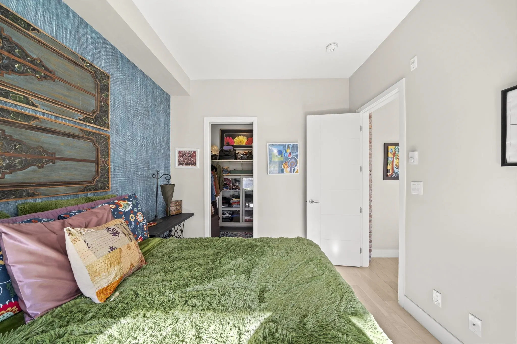 262 Salter Street #206