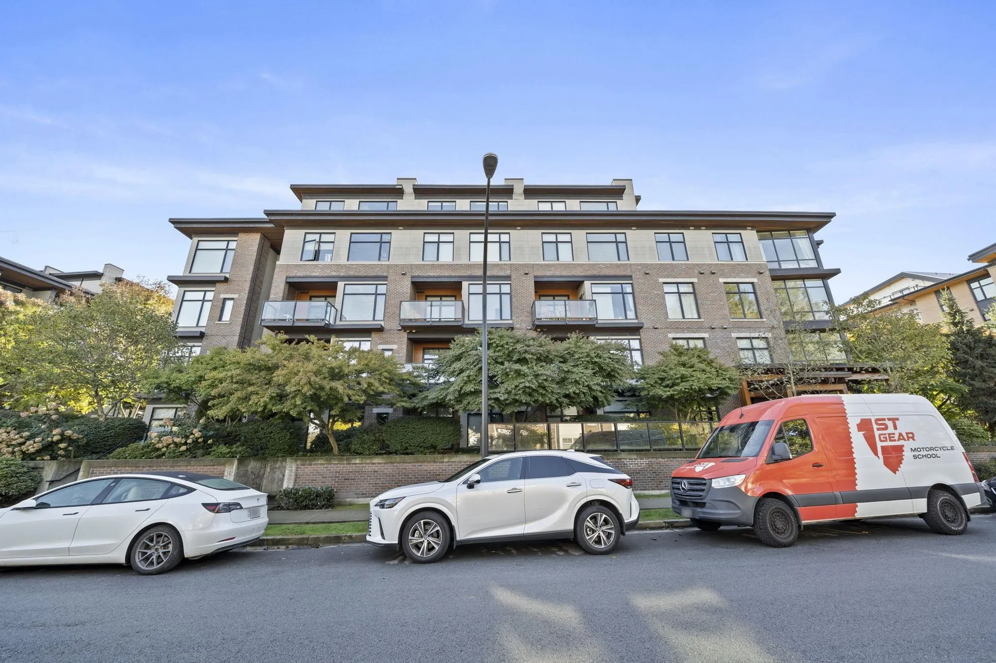 262 Salter Street #206