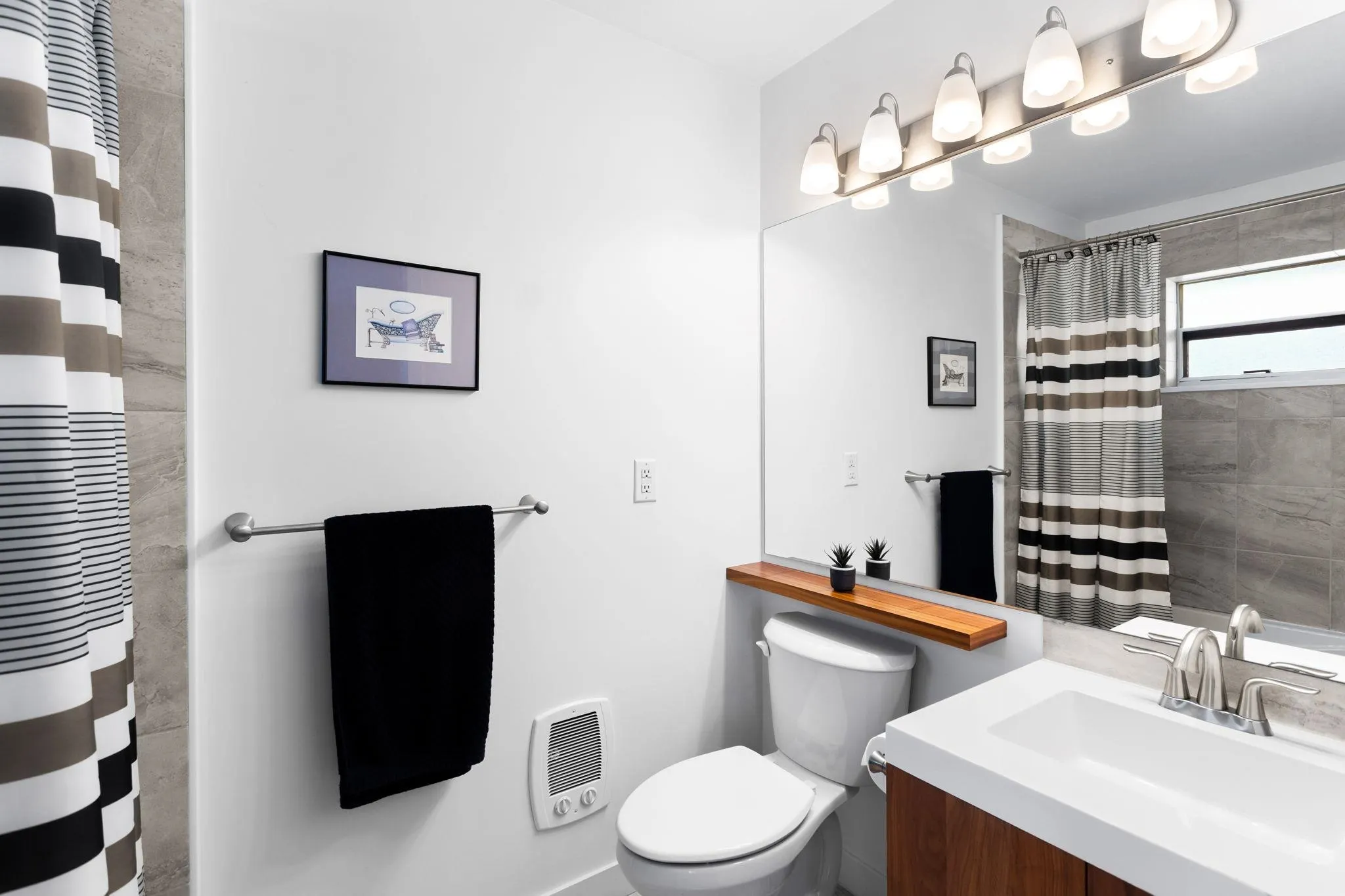 20554 118 Avenue #44