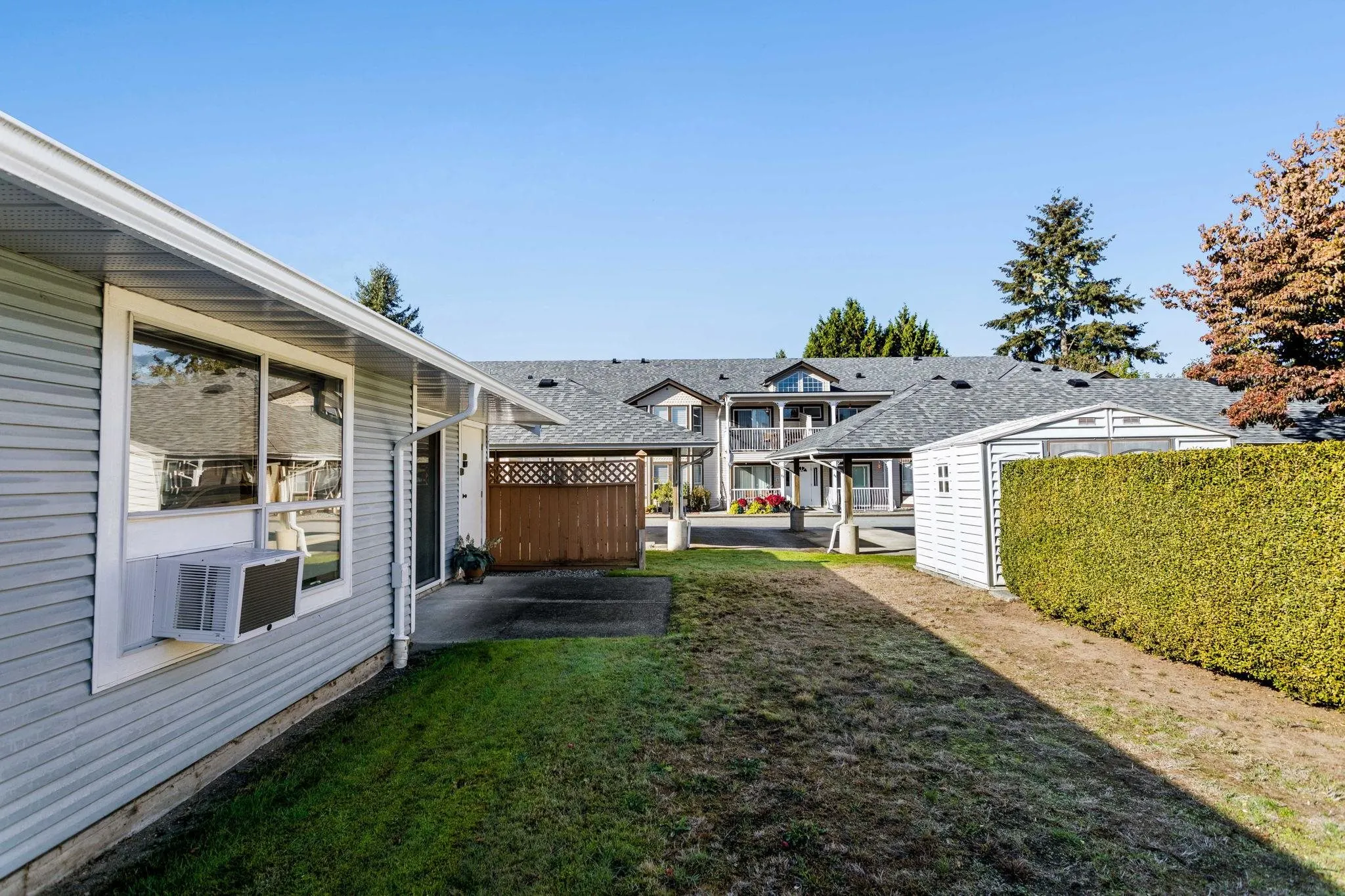 20554 118 Avenue #44
