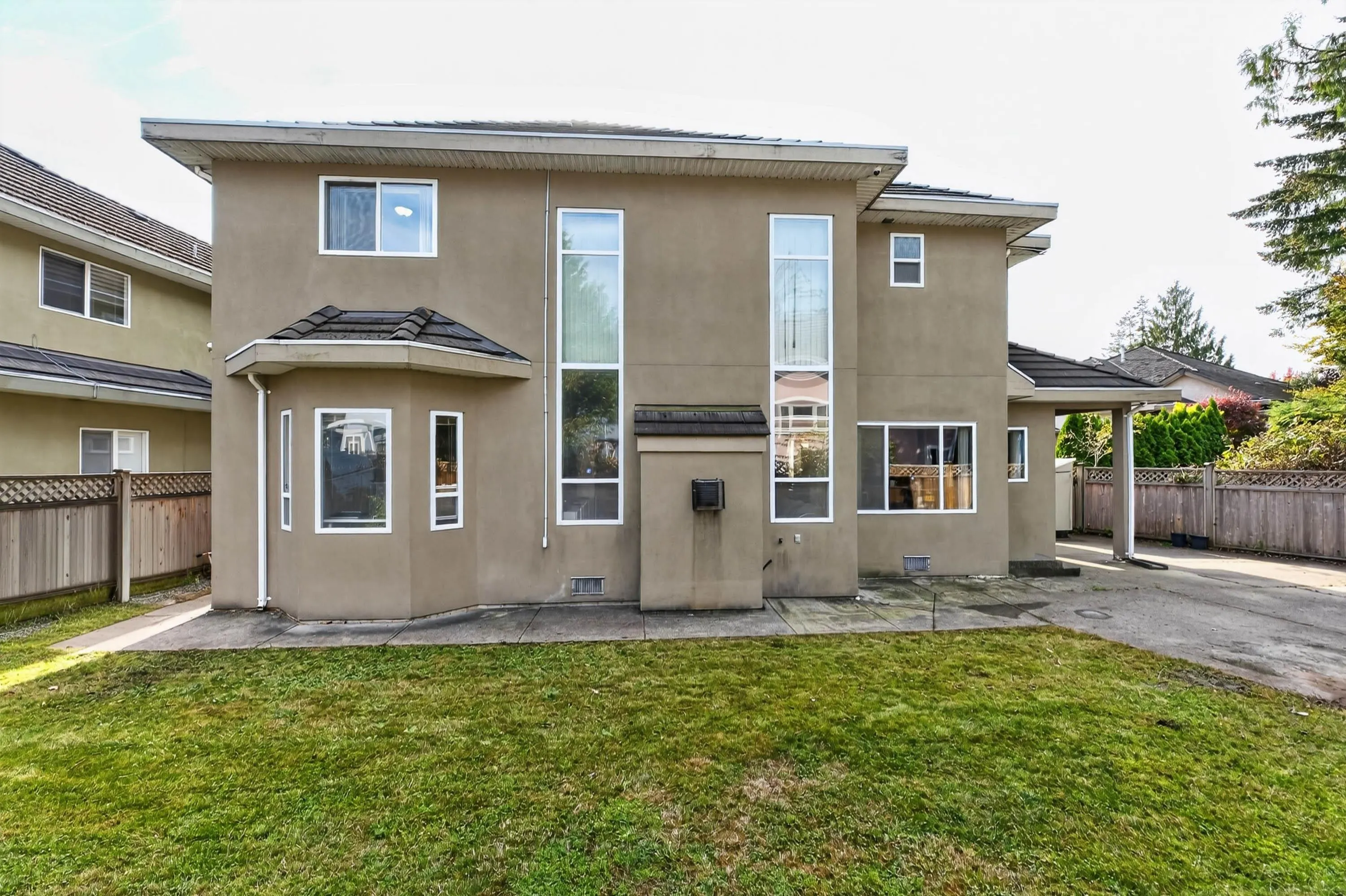 15805 111a Avenue