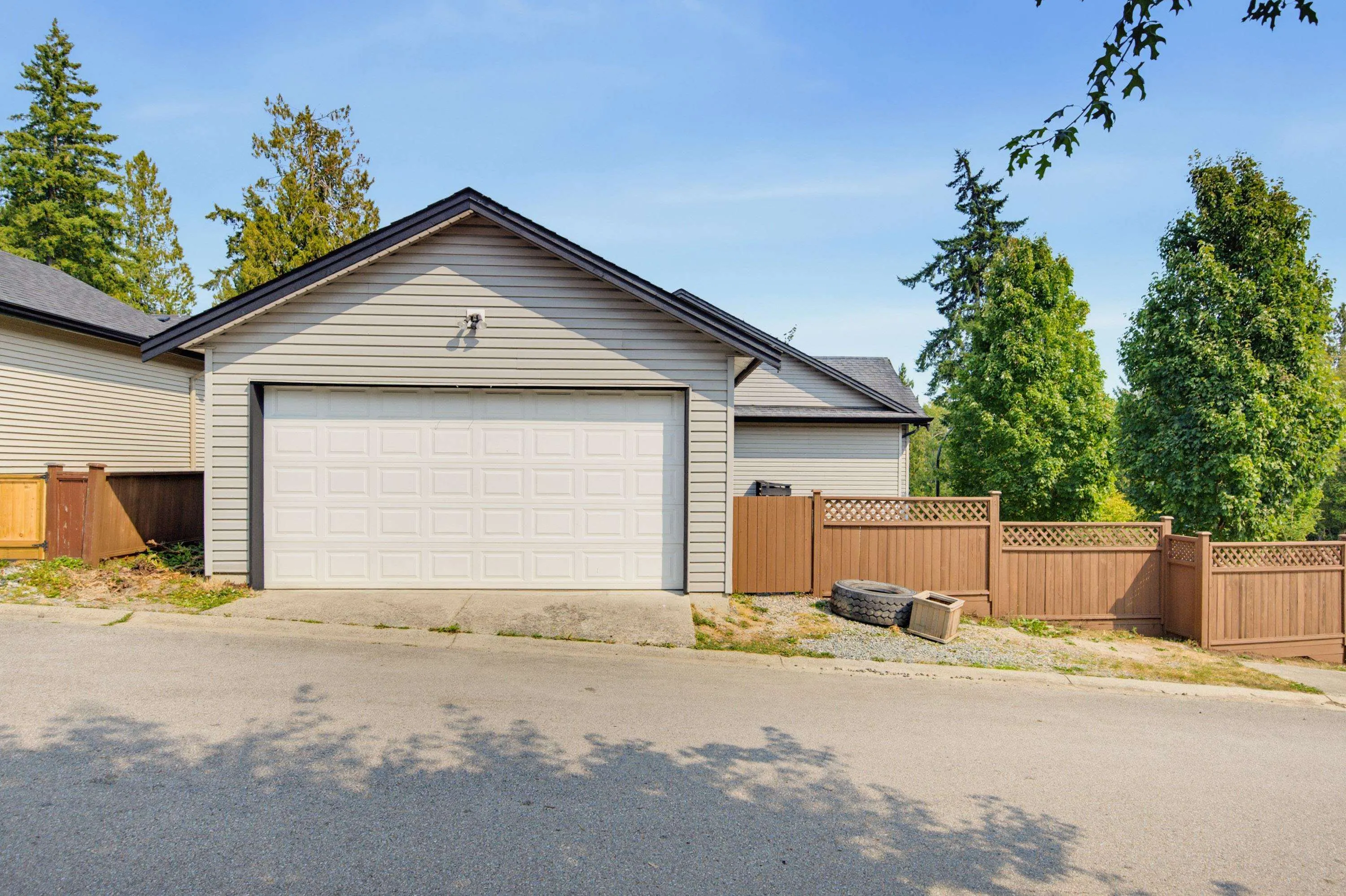 11335 Creekside Street