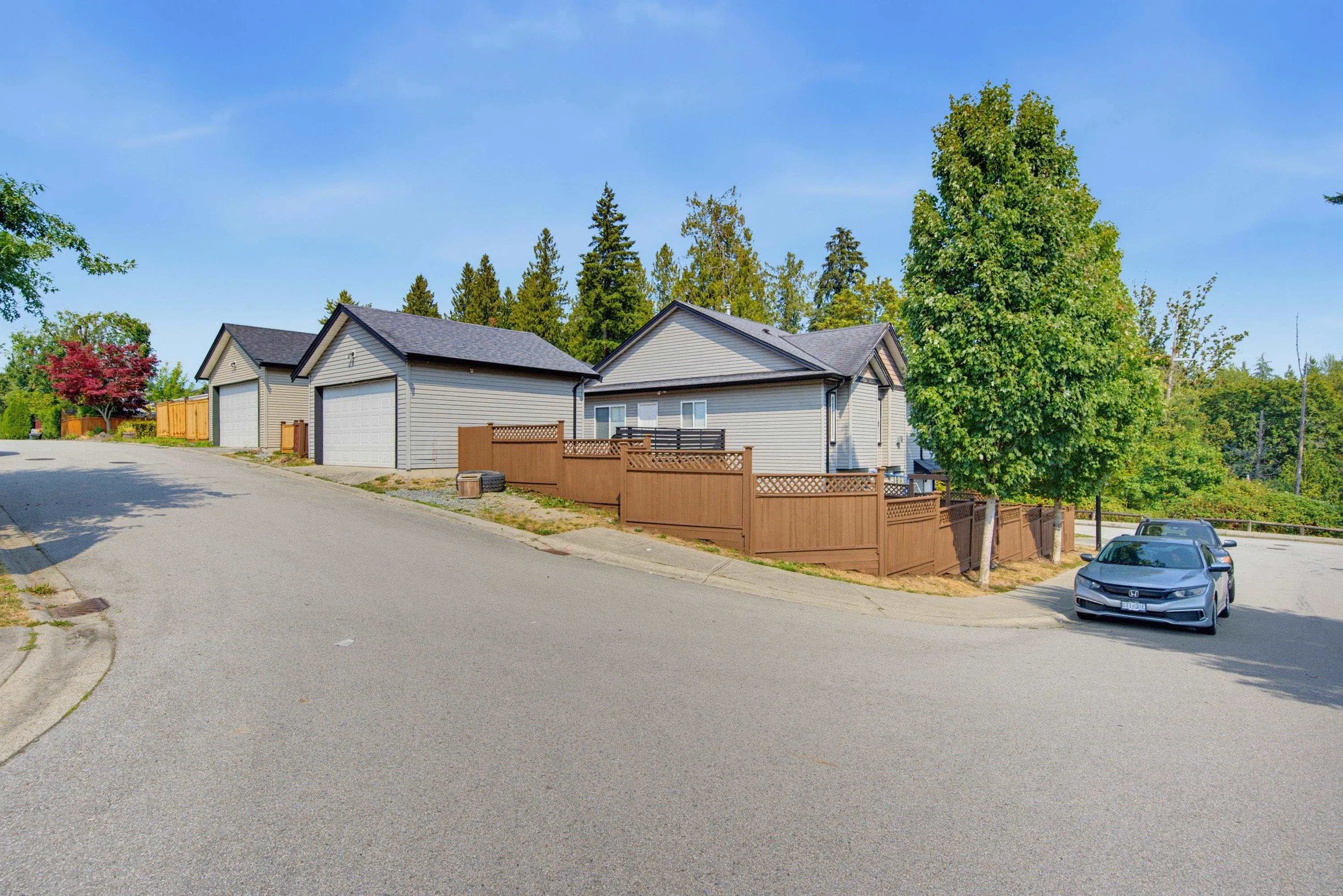 11335 Creekside Street