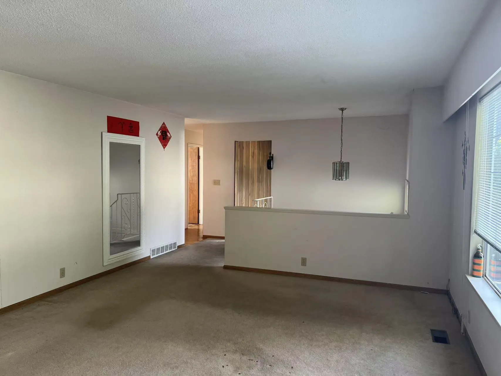 9040 Glenallan Gate