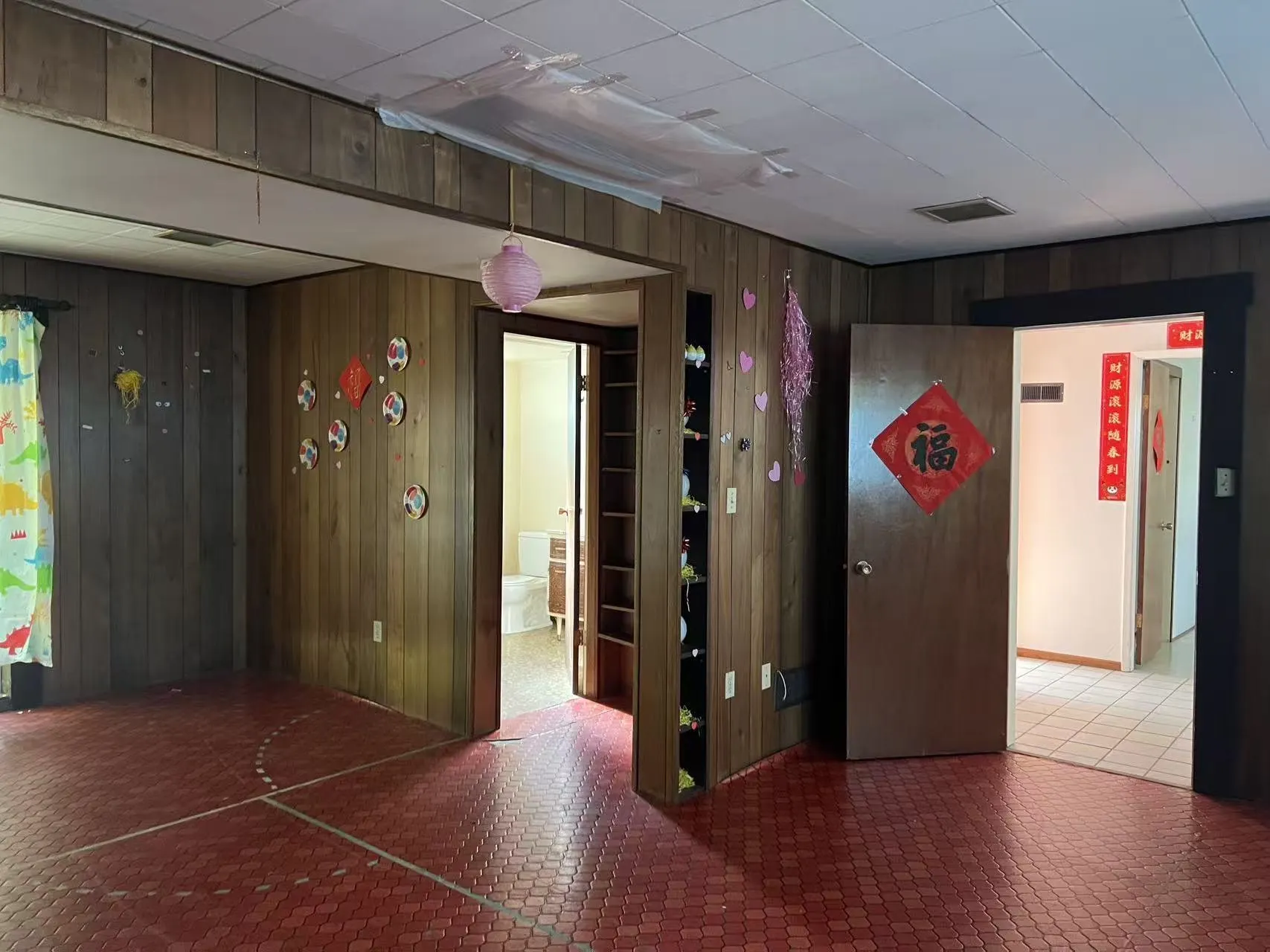 9040 Glenallan Gate