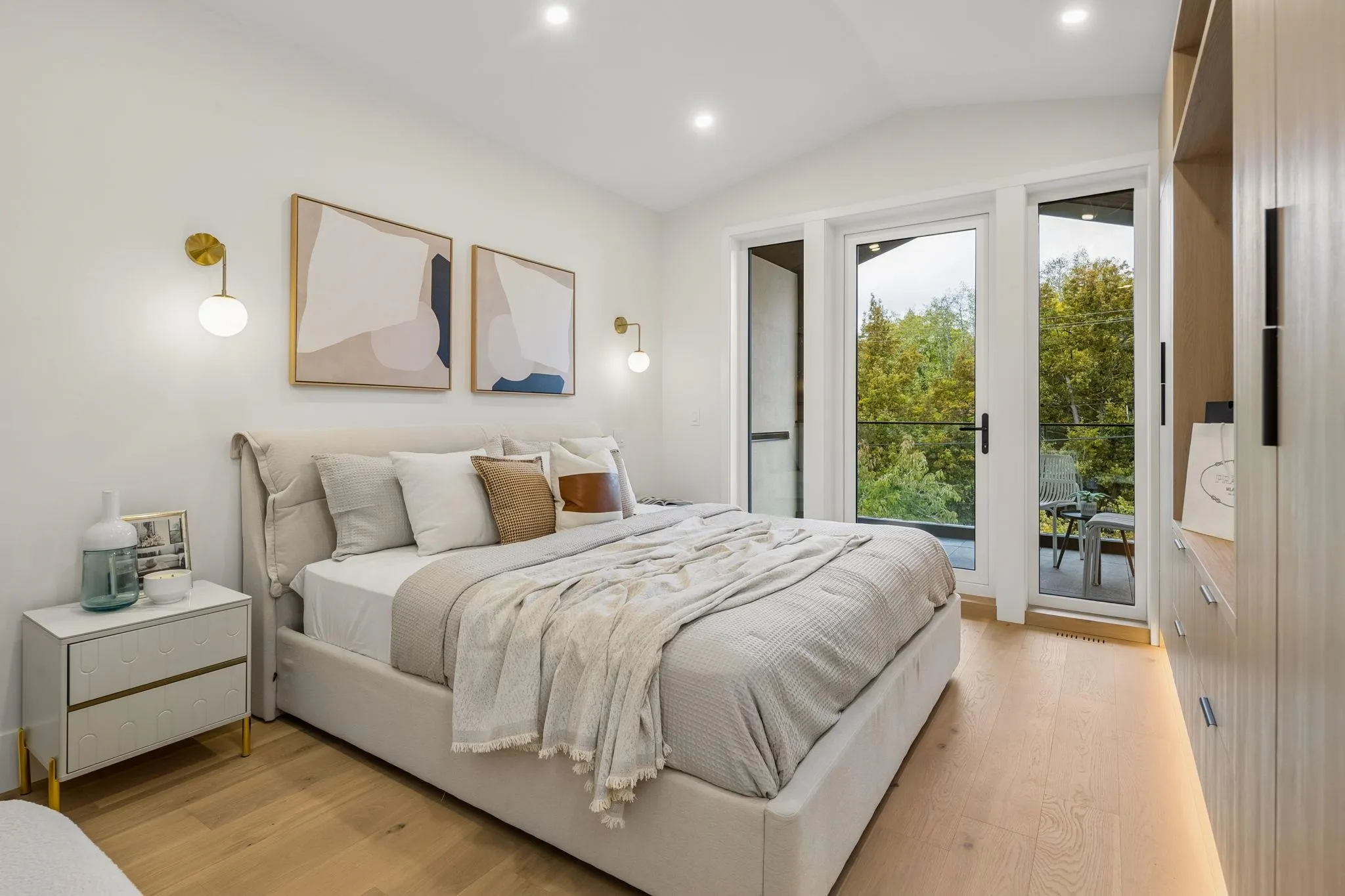 936 W 57th Avenue #2