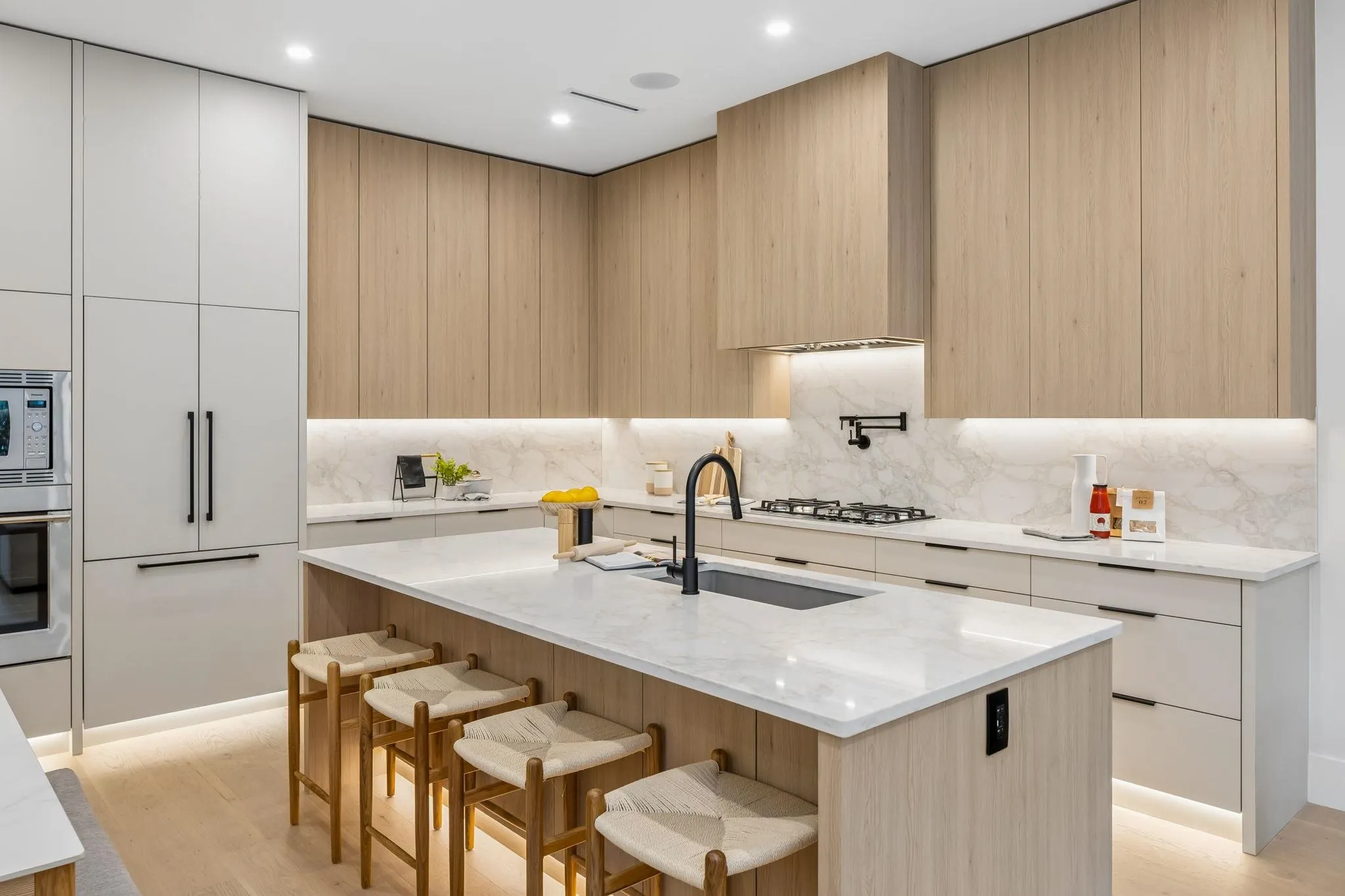 936 W 57th Avenue #2