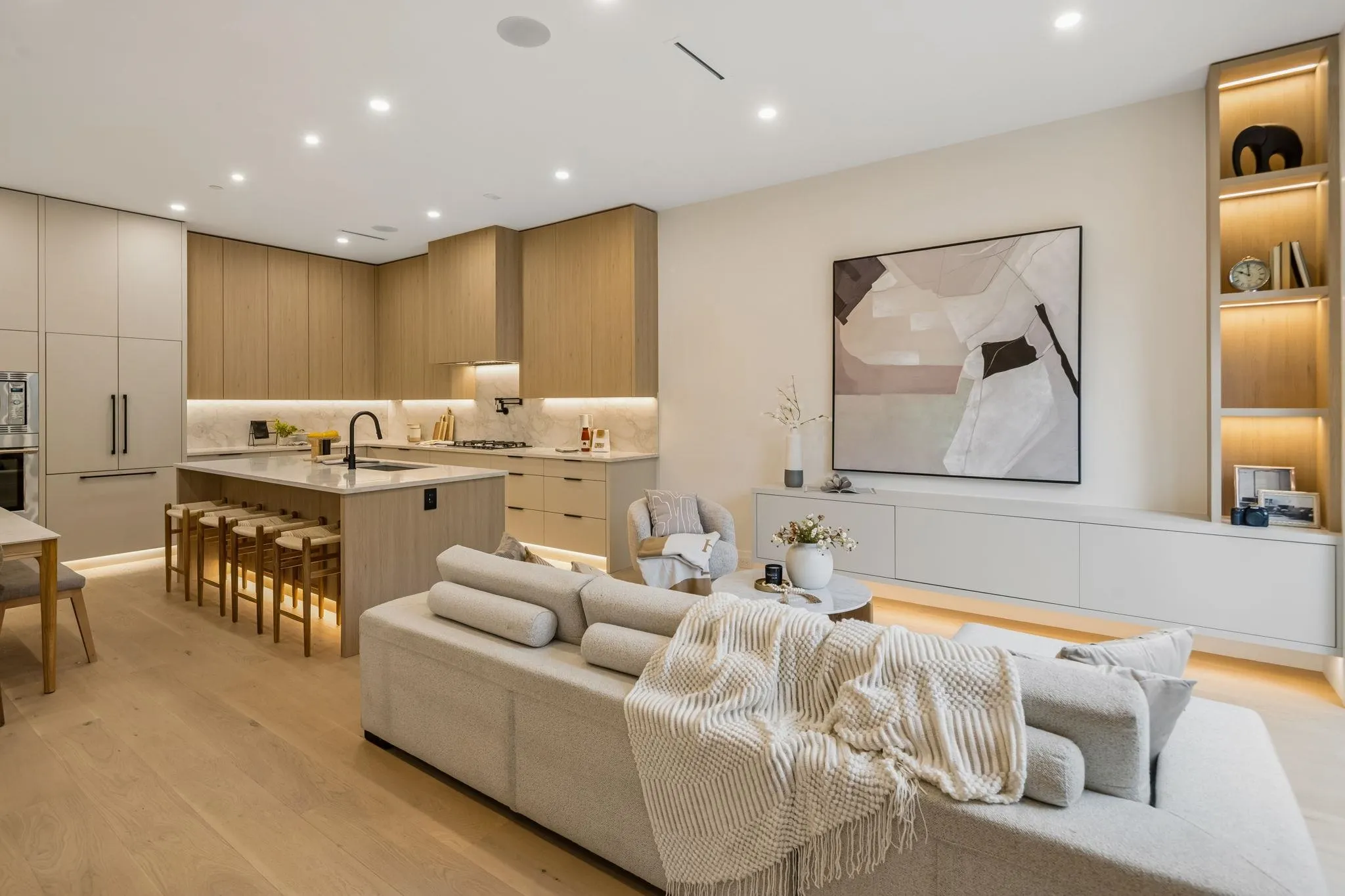 936 W 57th Avenue #2