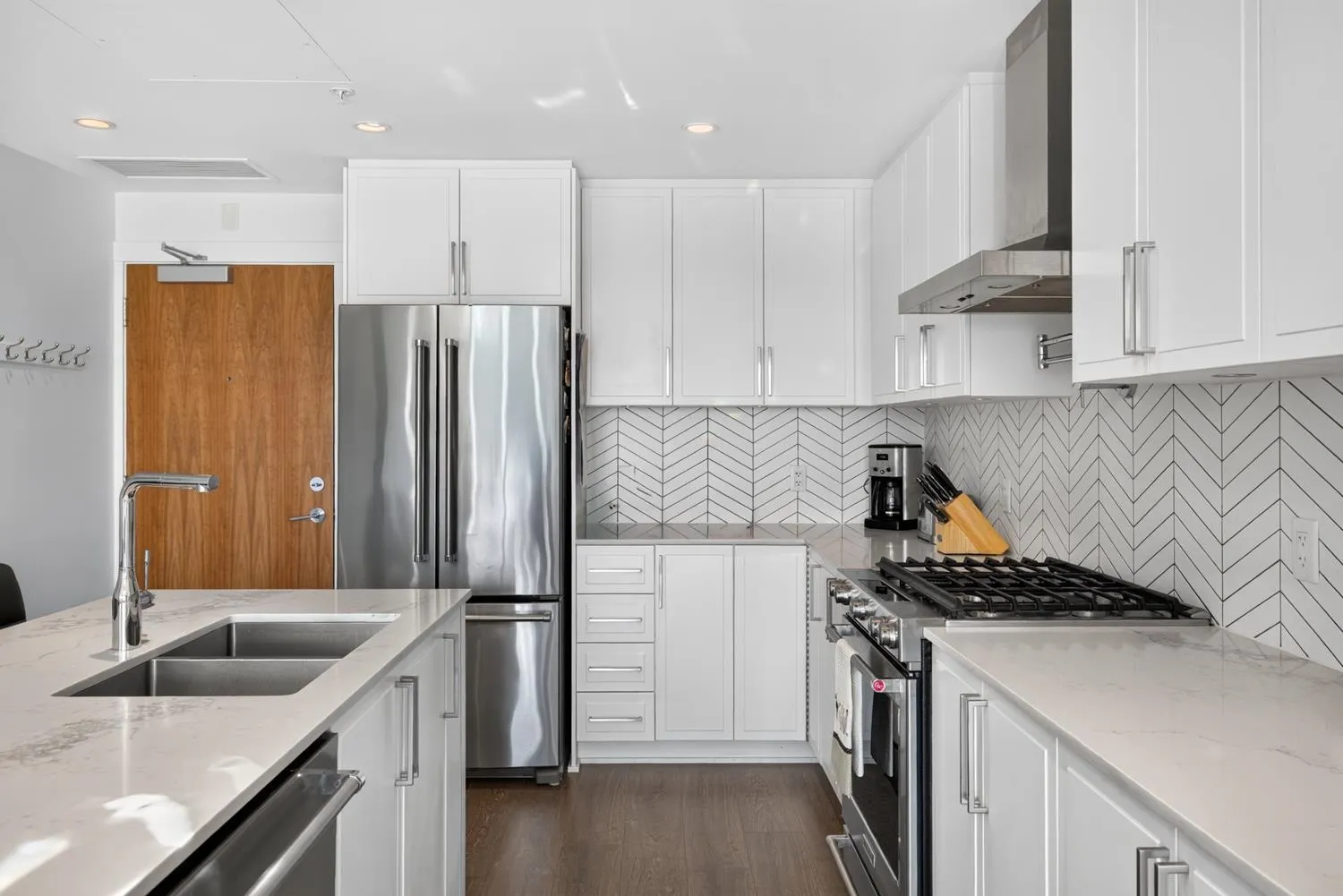 4477 Hastings Street #508