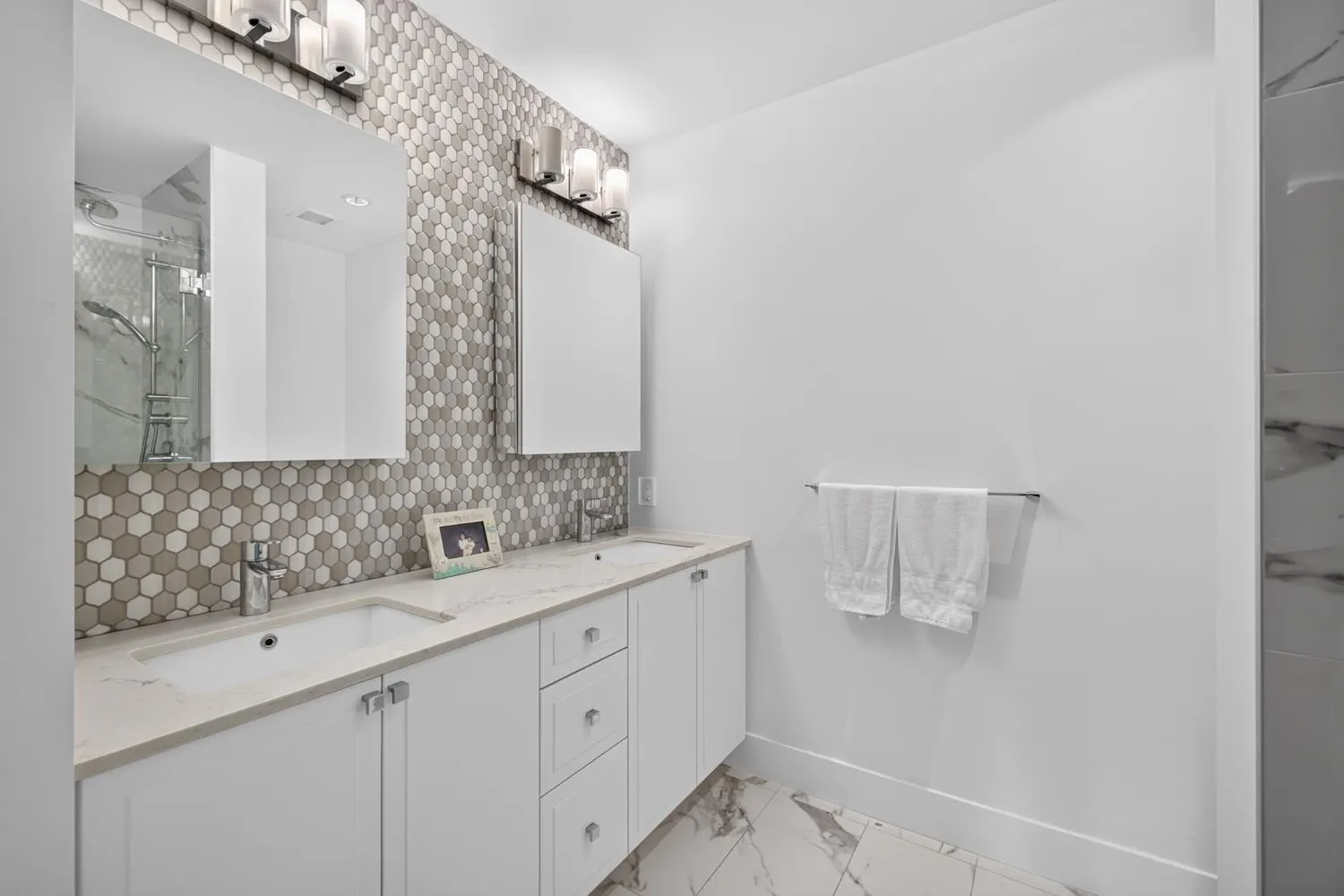 4477 Hastings Street #508