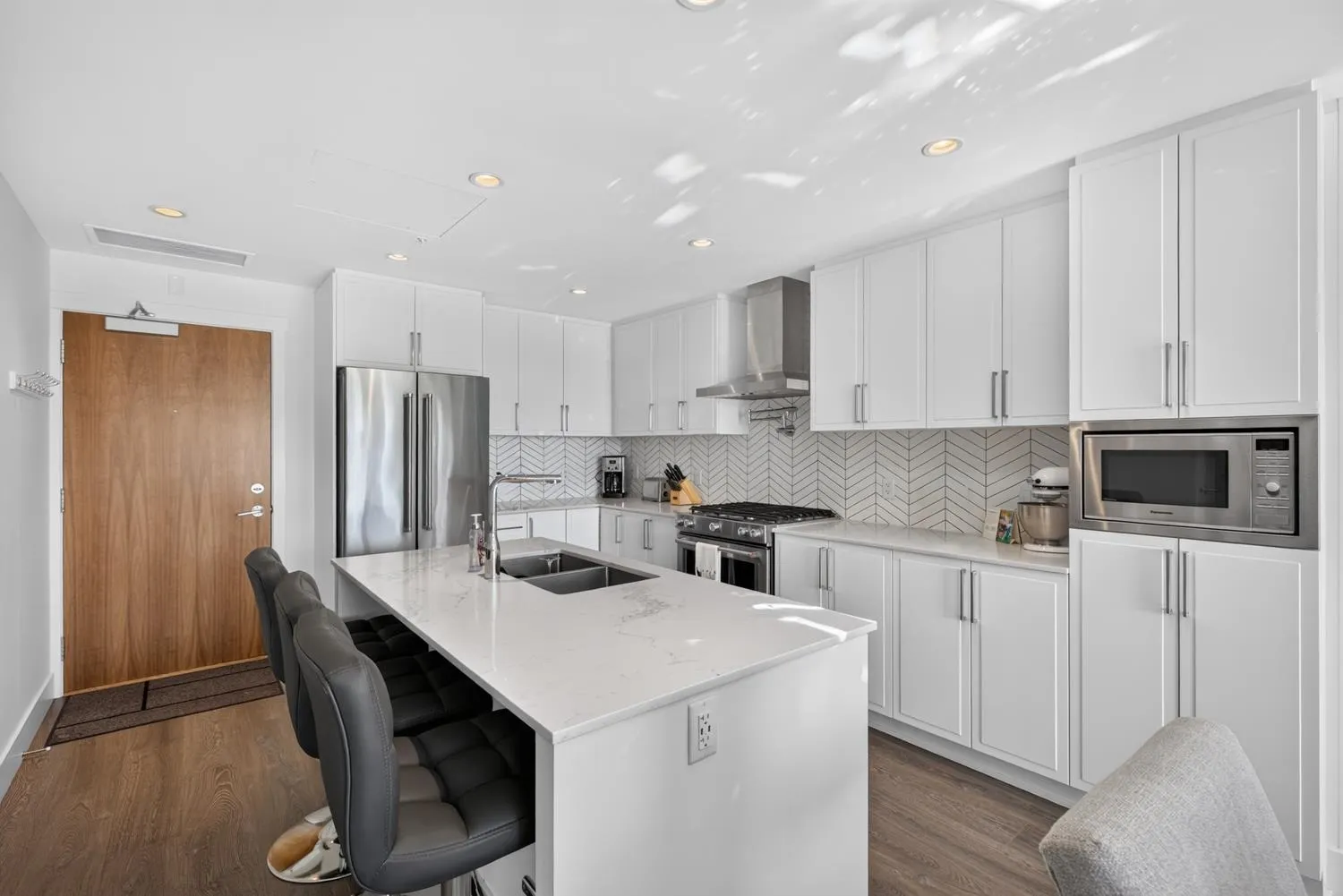 4477 Hastings Street #508
