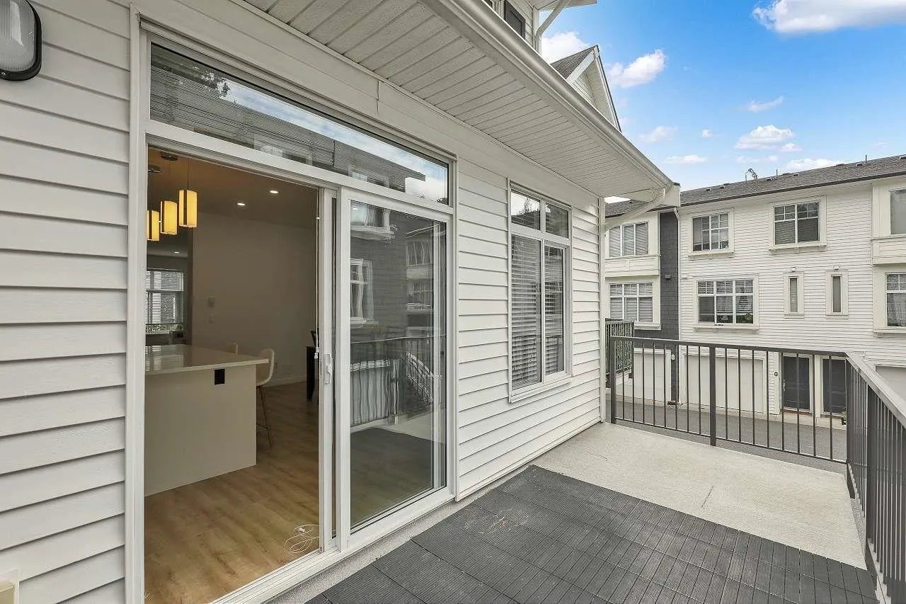 10433 158 Street #8