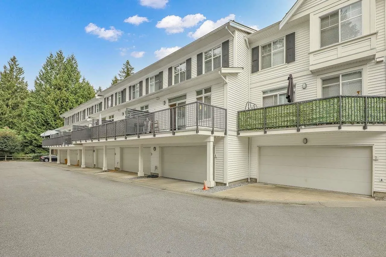 10433 158 Street #8