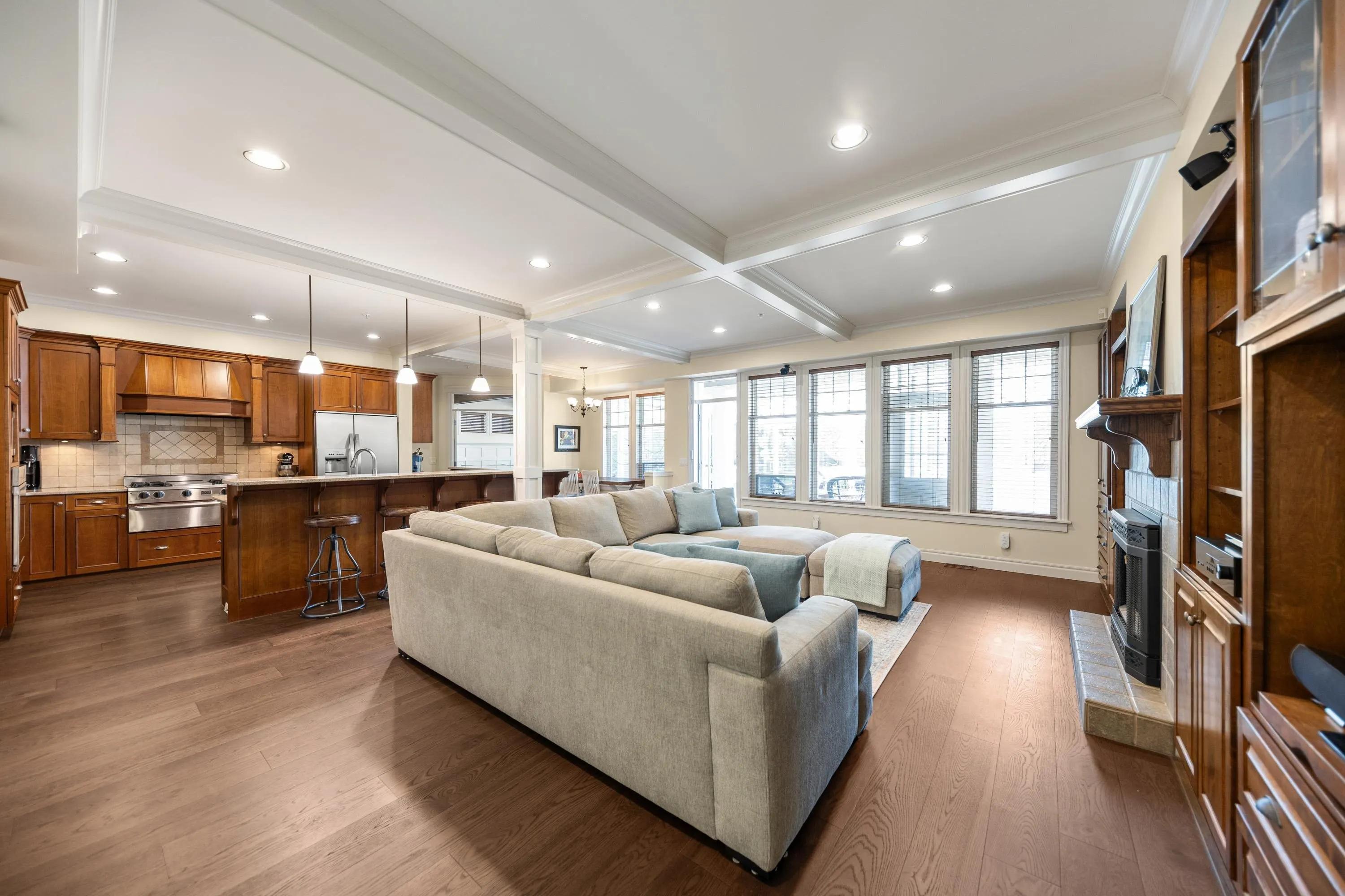 13785 Marine Drive