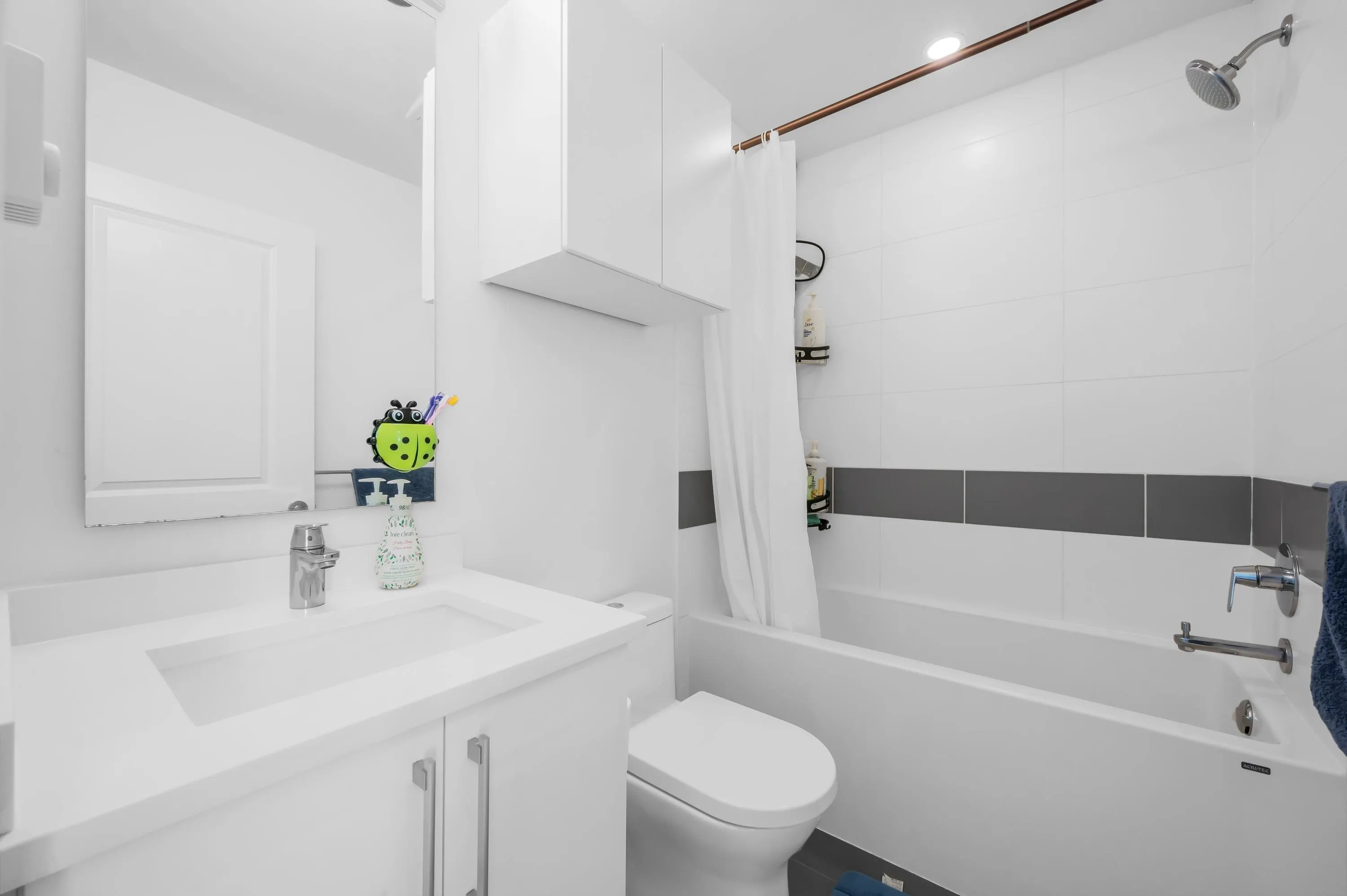 20857 77a Avenue #35
