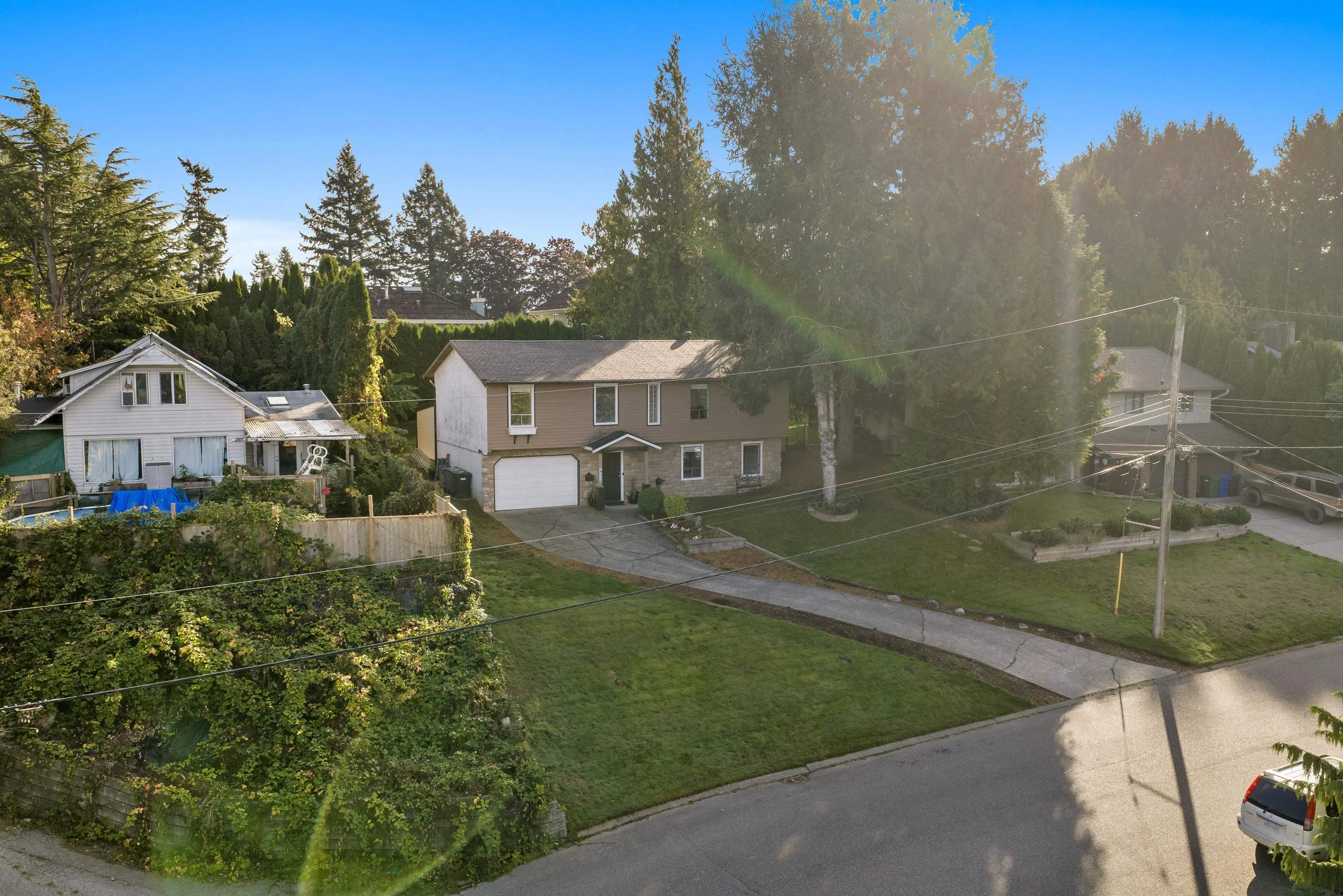 2734 Valemont Crescent