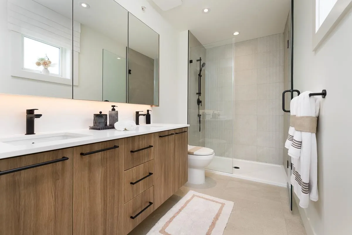 7574 207 Street #8