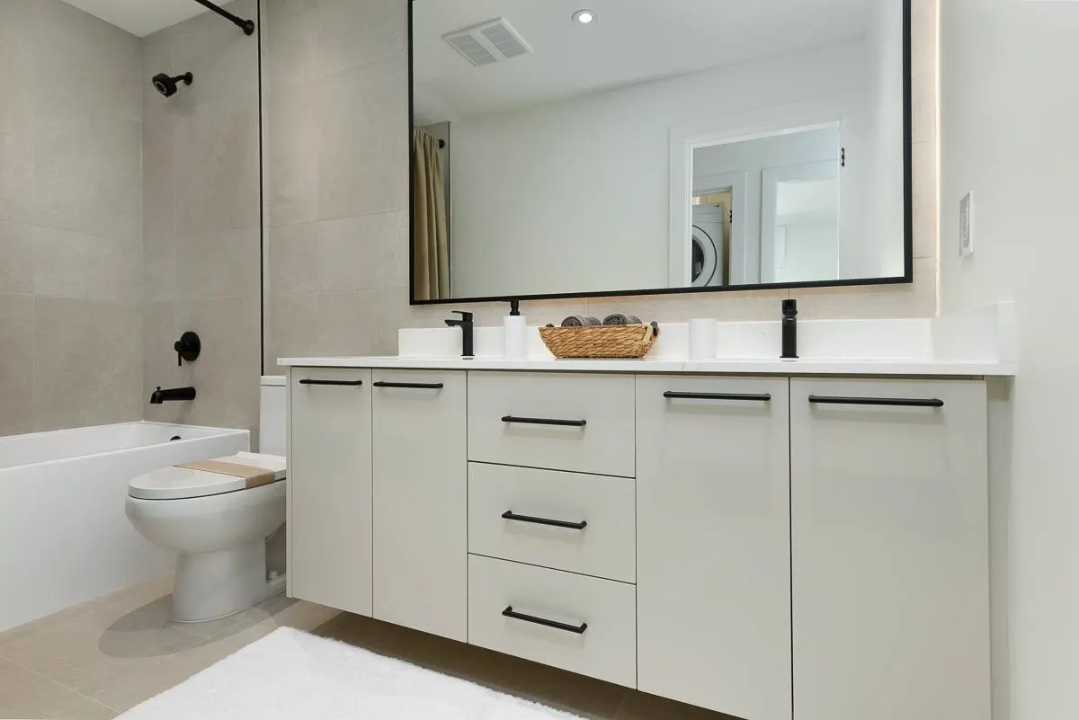 7574 207 Street #8