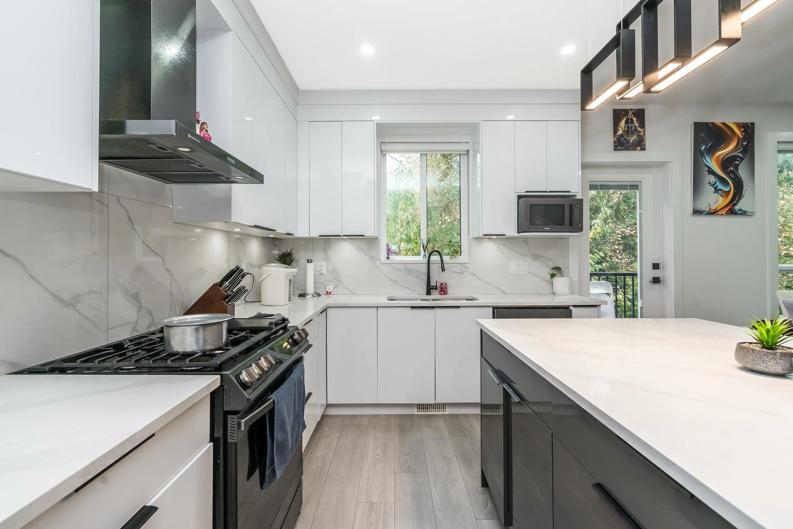 36725 Carl Creek Crescent