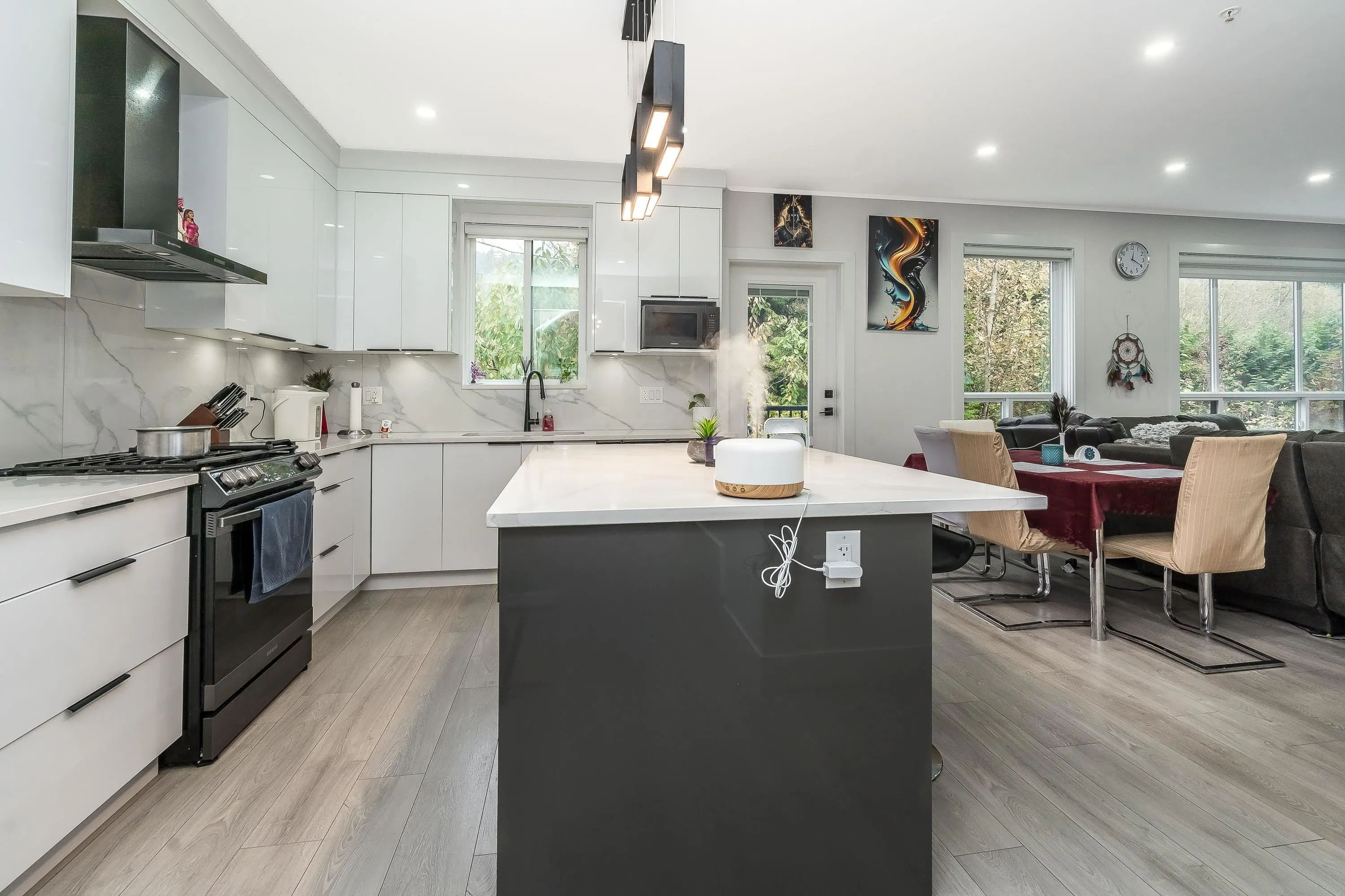 36725 Carl Creek Crescent