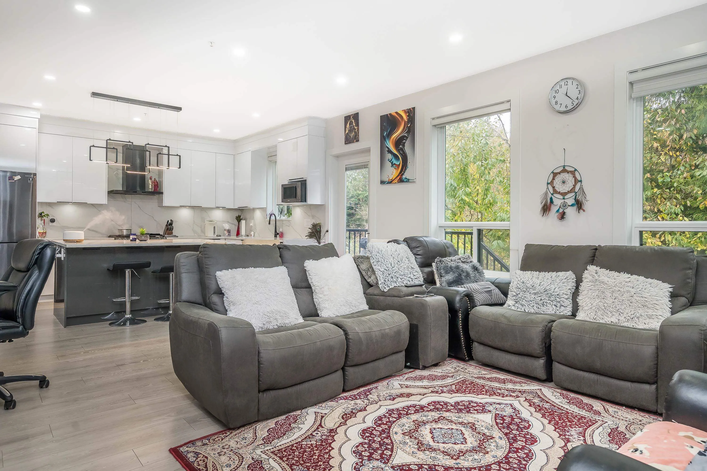 36725 Carl Creek Crescent