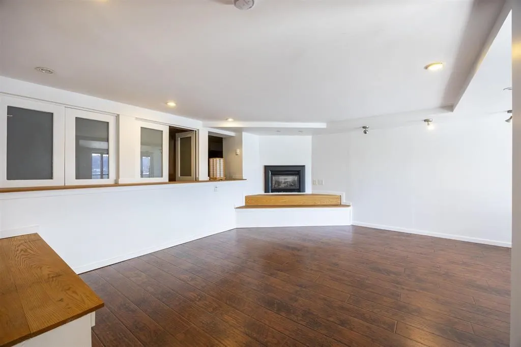 936 Alderside Road