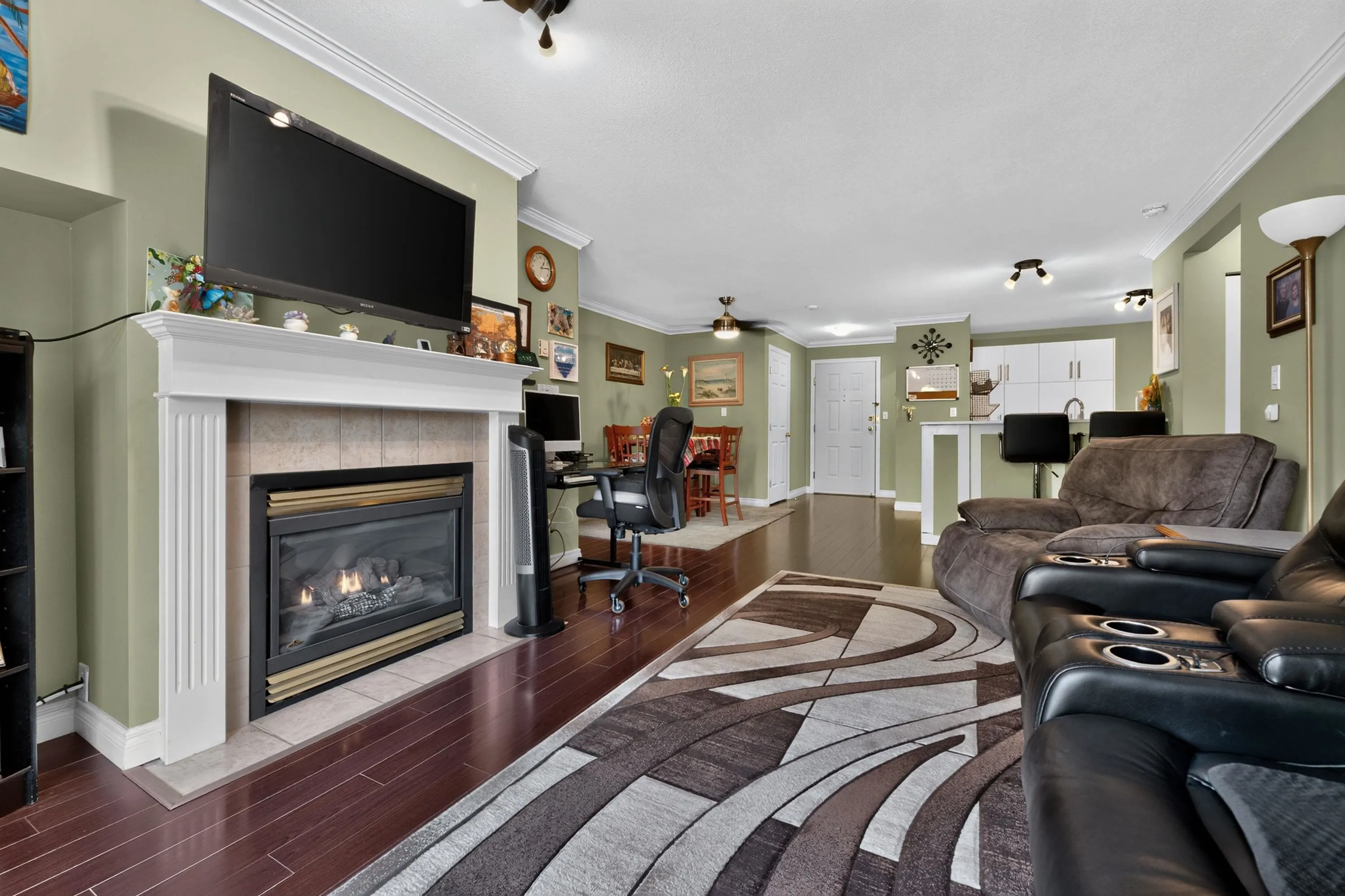 10130 139 Street #202