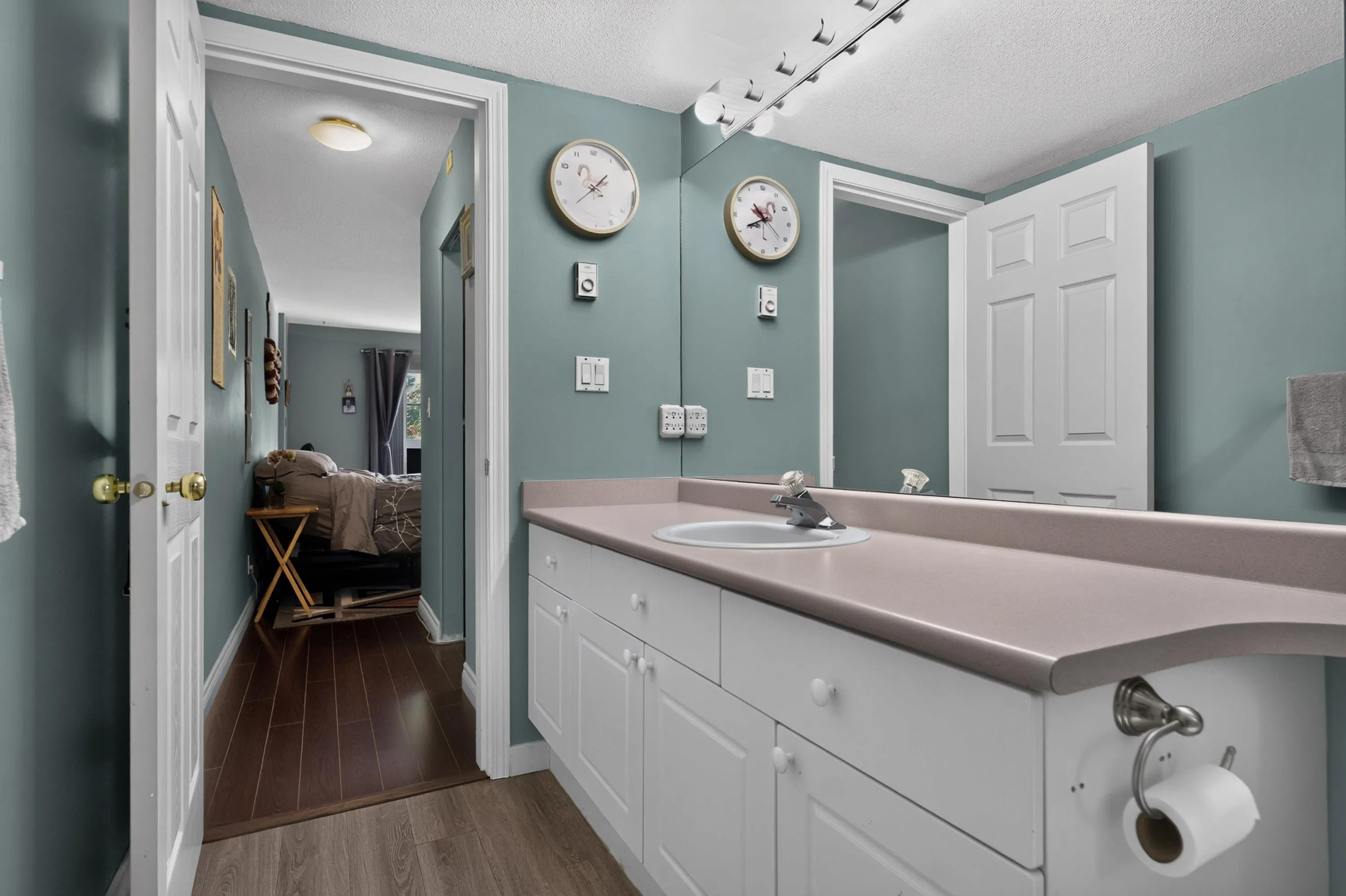 10130 139 Street #202