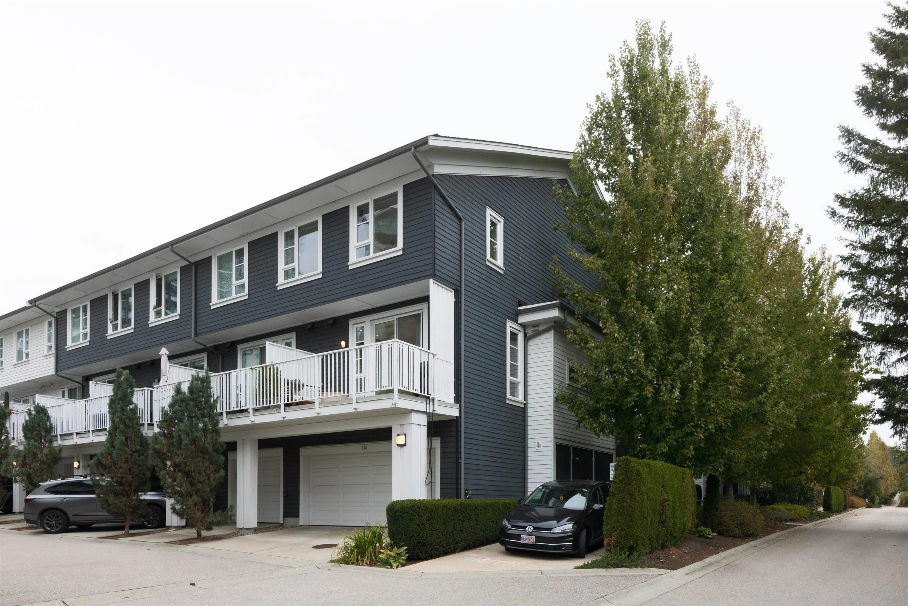 528 Foster Avenue #136