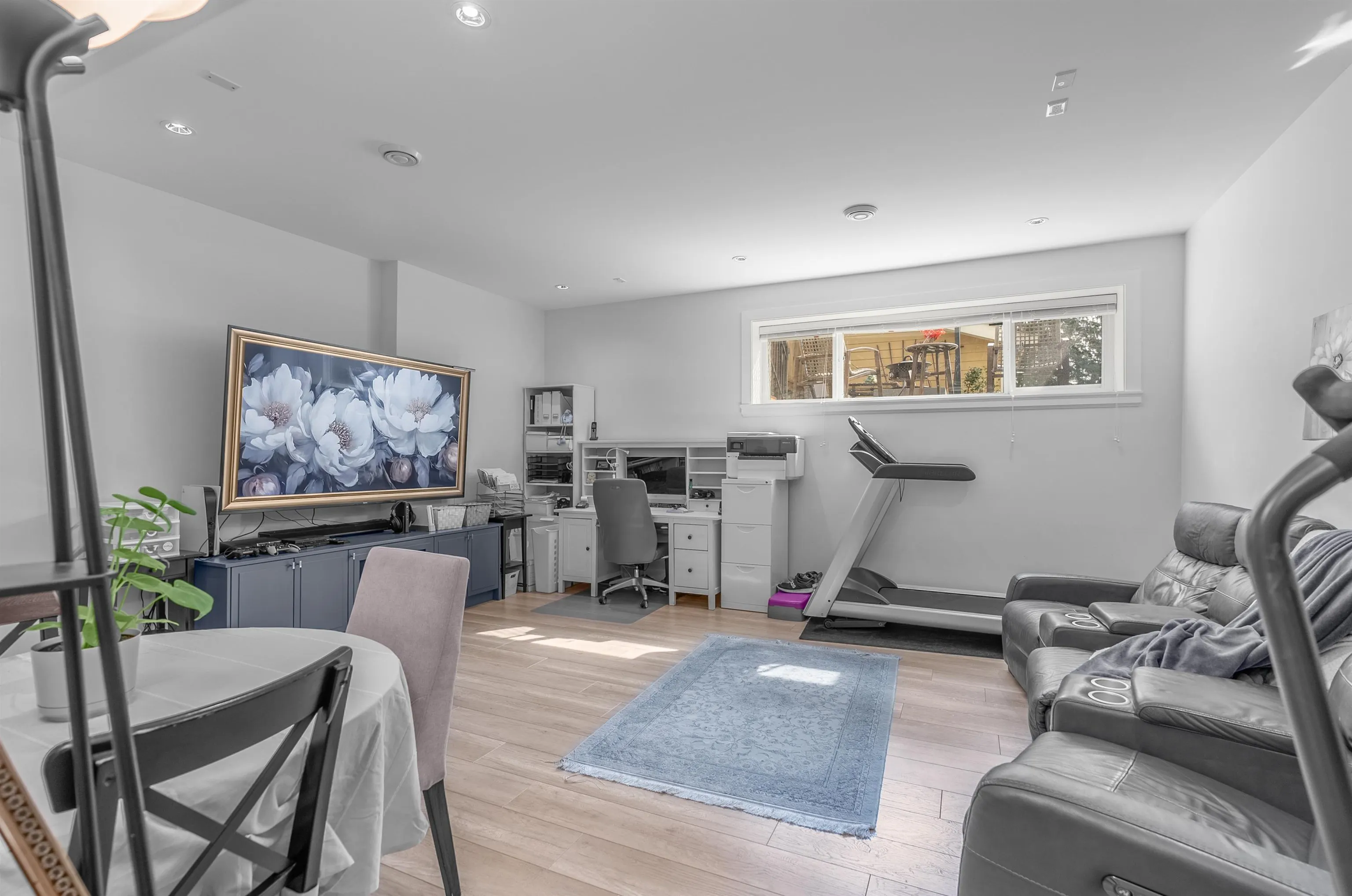 3416 Queenston Avenue #101